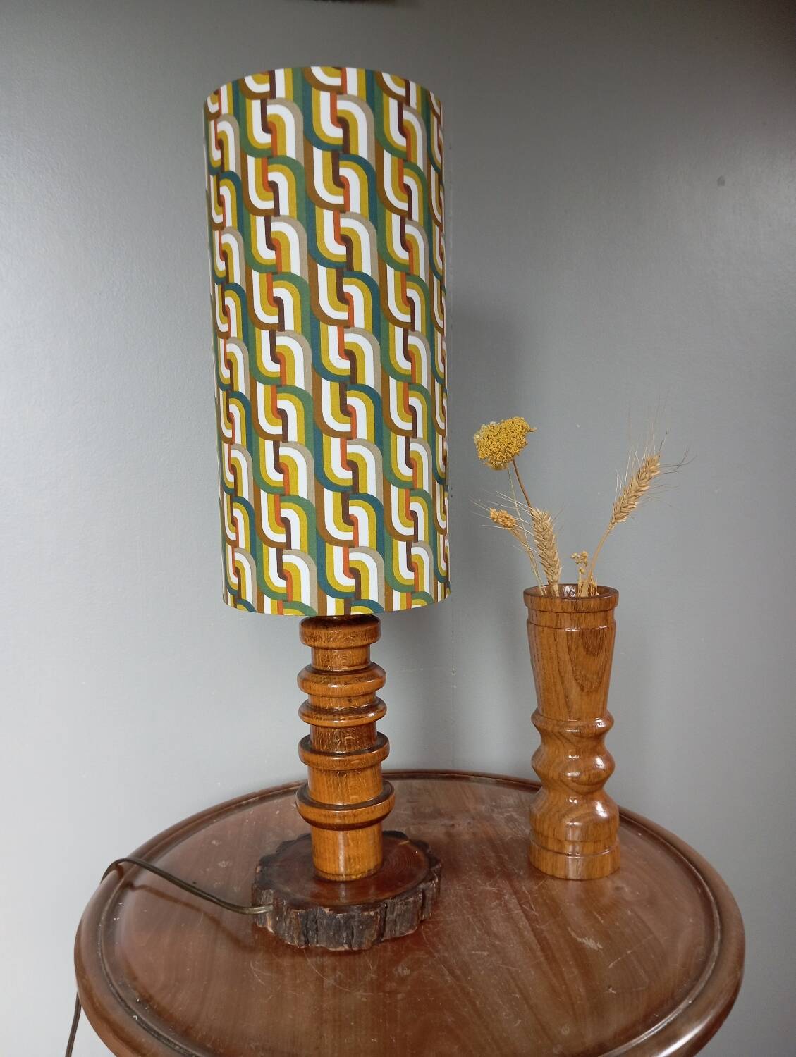 Vintage brutalist wooden table lamp, space age printed lampshade