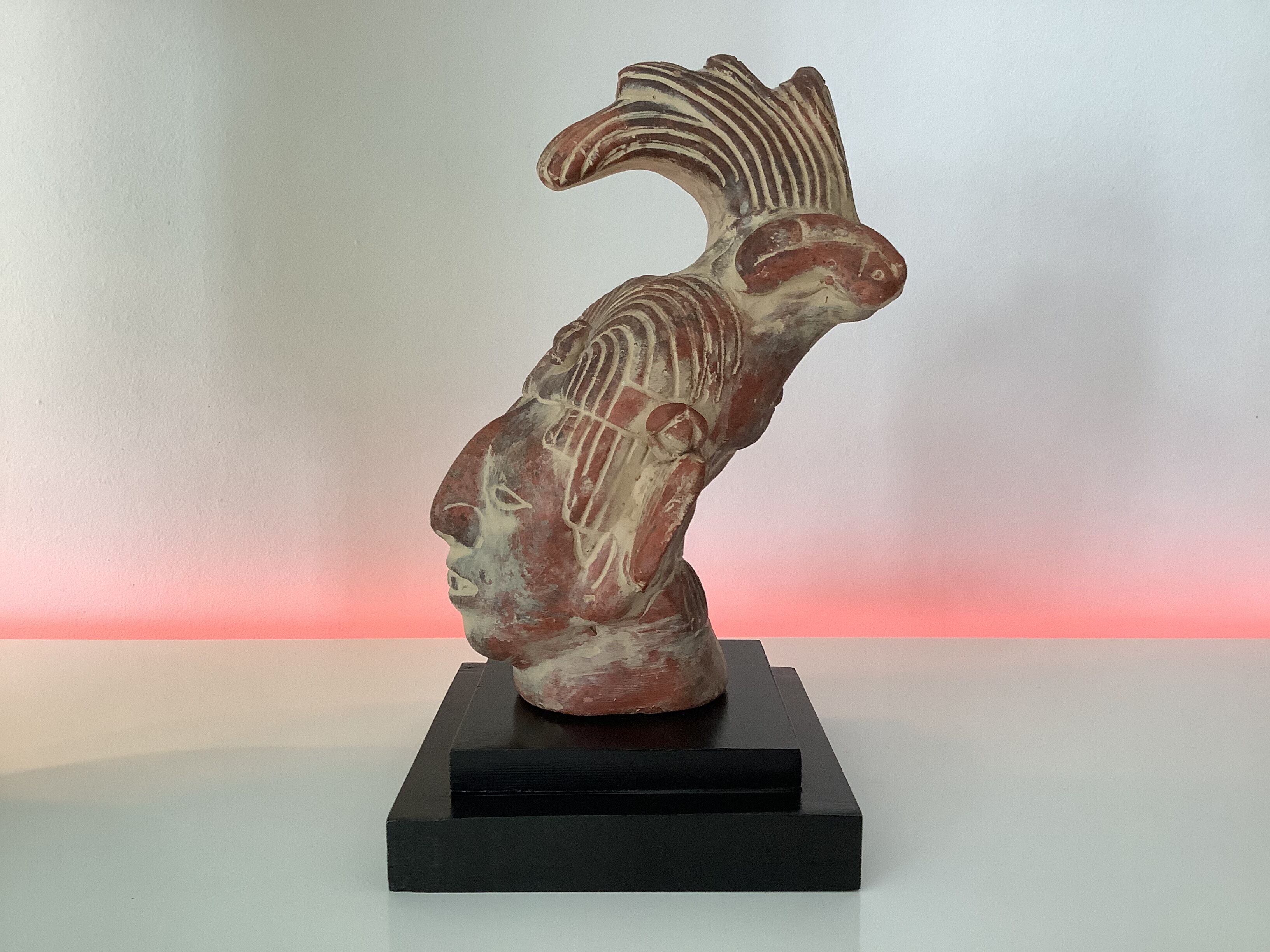 Statue / replica head of the Mayan king pakal janaab vintage 70s