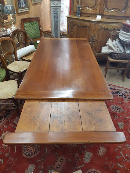 Louis XV table in cherry nineteenth century