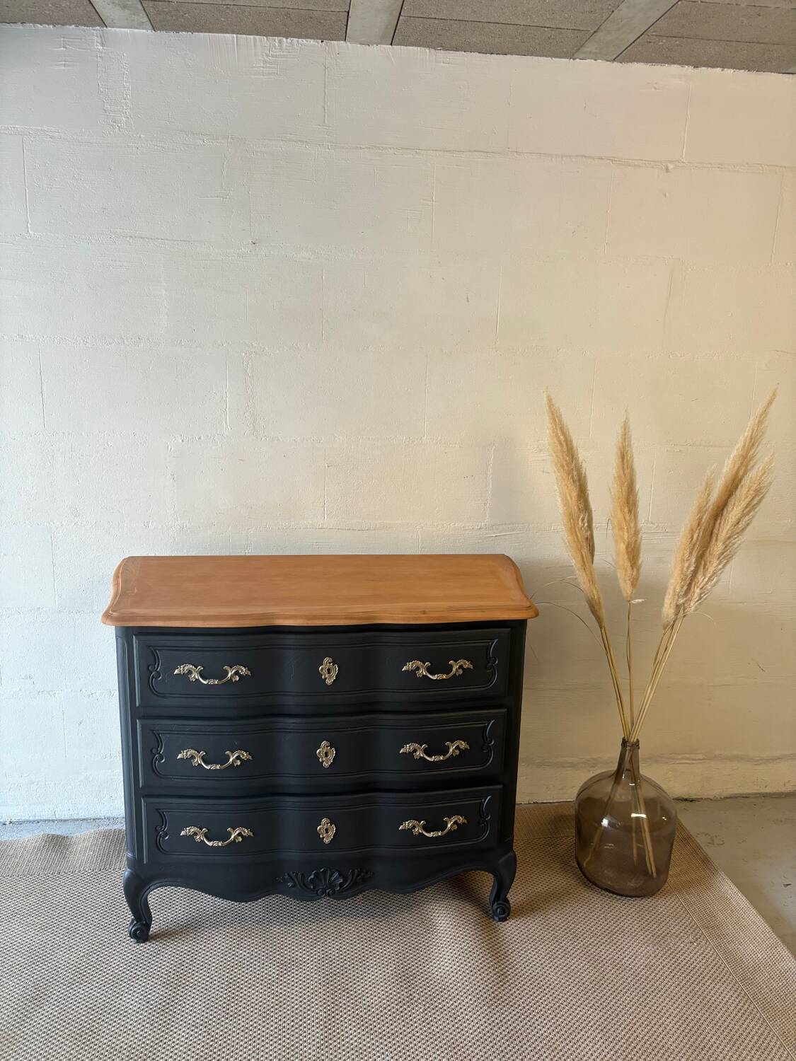 Louis XV chest of drawers