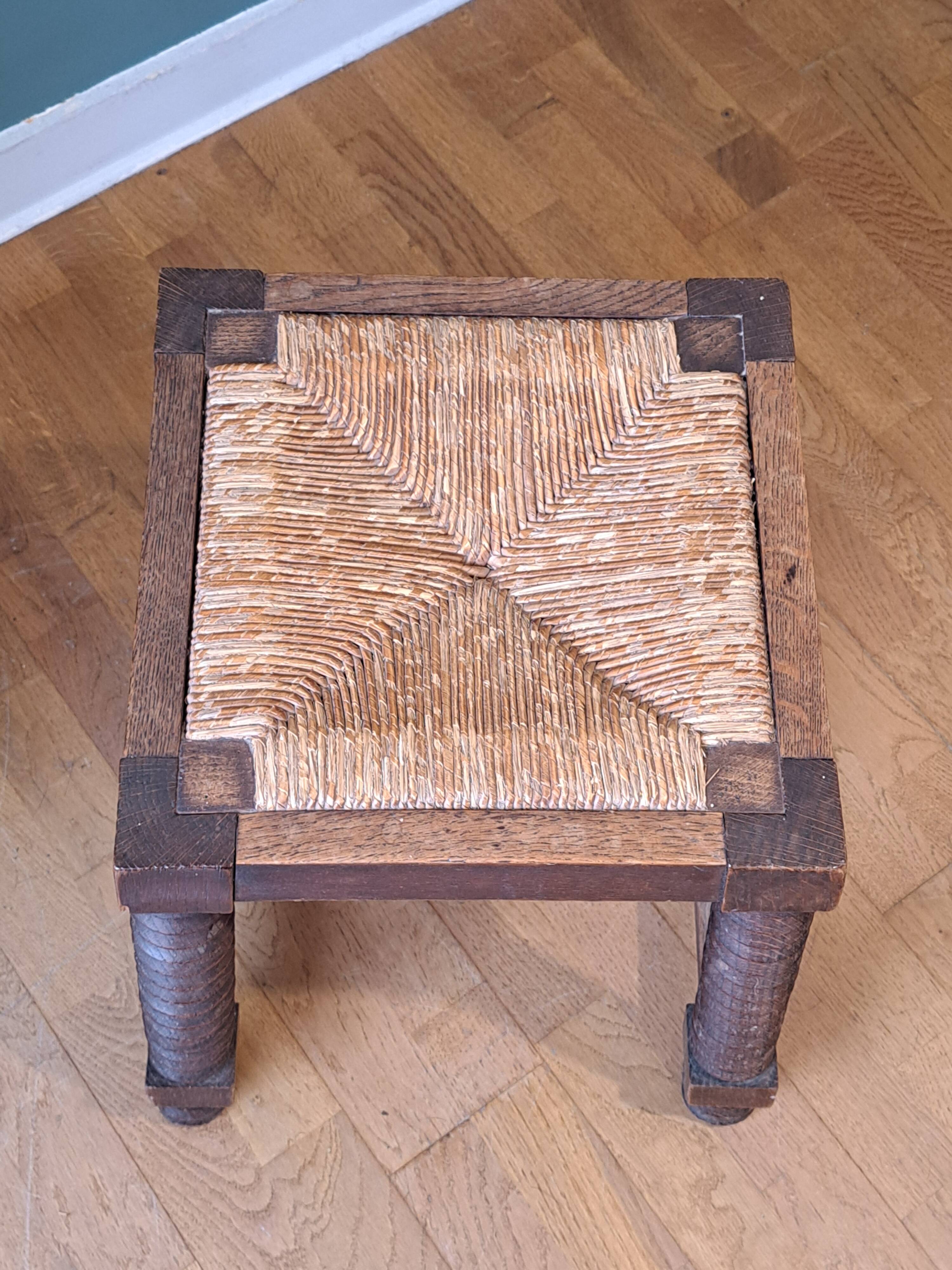 Arts and crafts stool