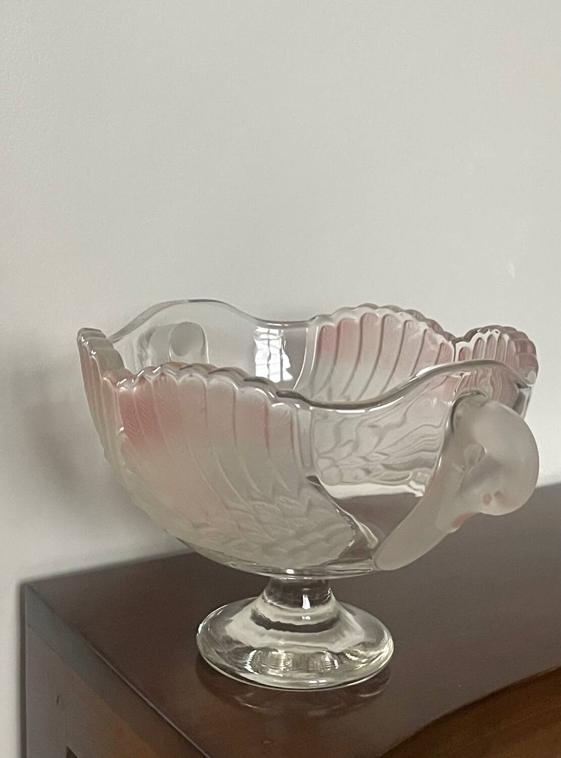 Moulded glass swan bowls