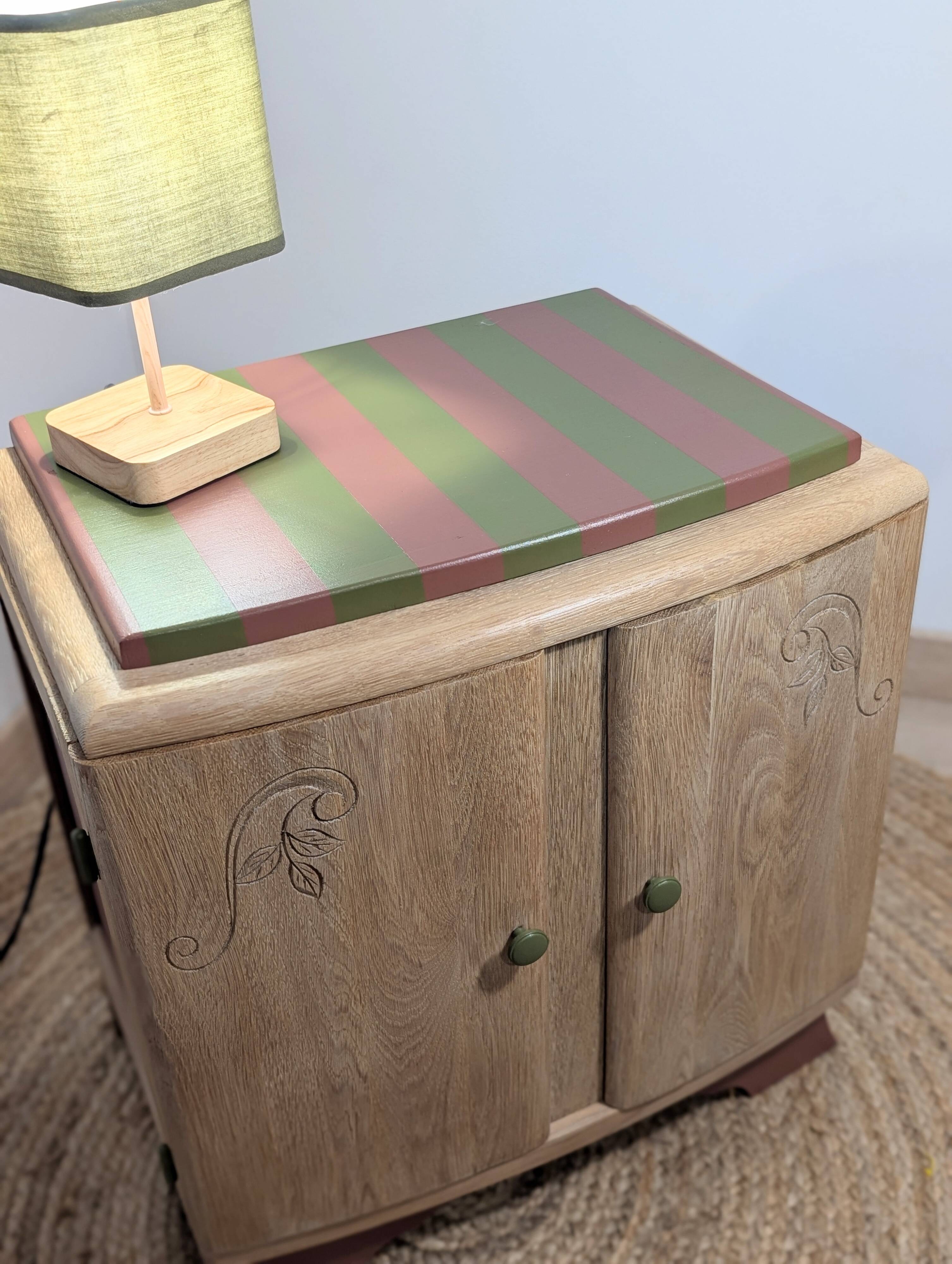 Petit meuble vintage relooké, esprit maison de campagne