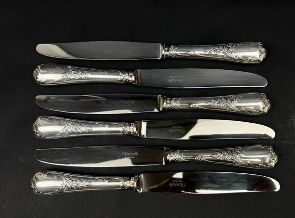 Lot de 6 couteaux de table Christofle modèle Marly – métal argenté – 24,5 cm
