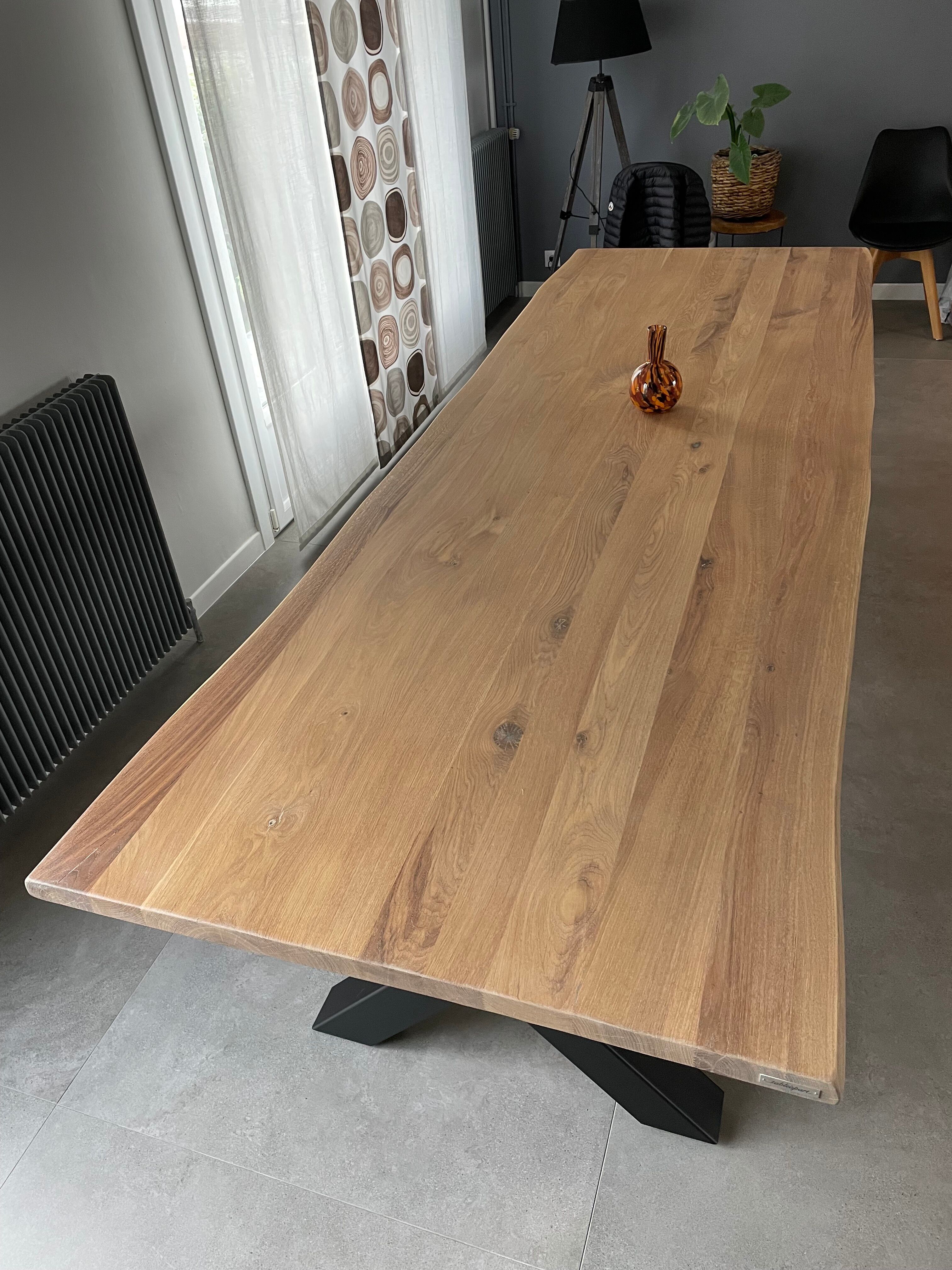 Solid oak table 3m x 1m straight edges