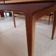 Table scandinave
