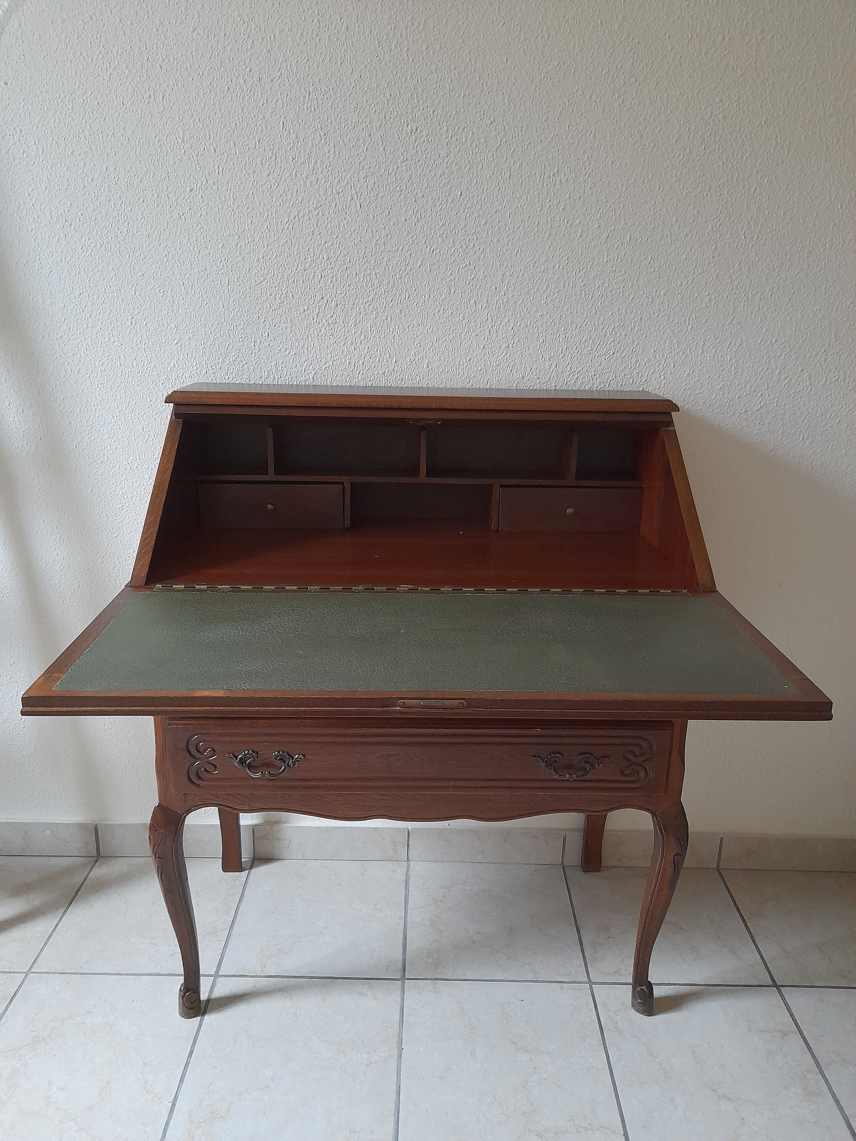 Writing desk