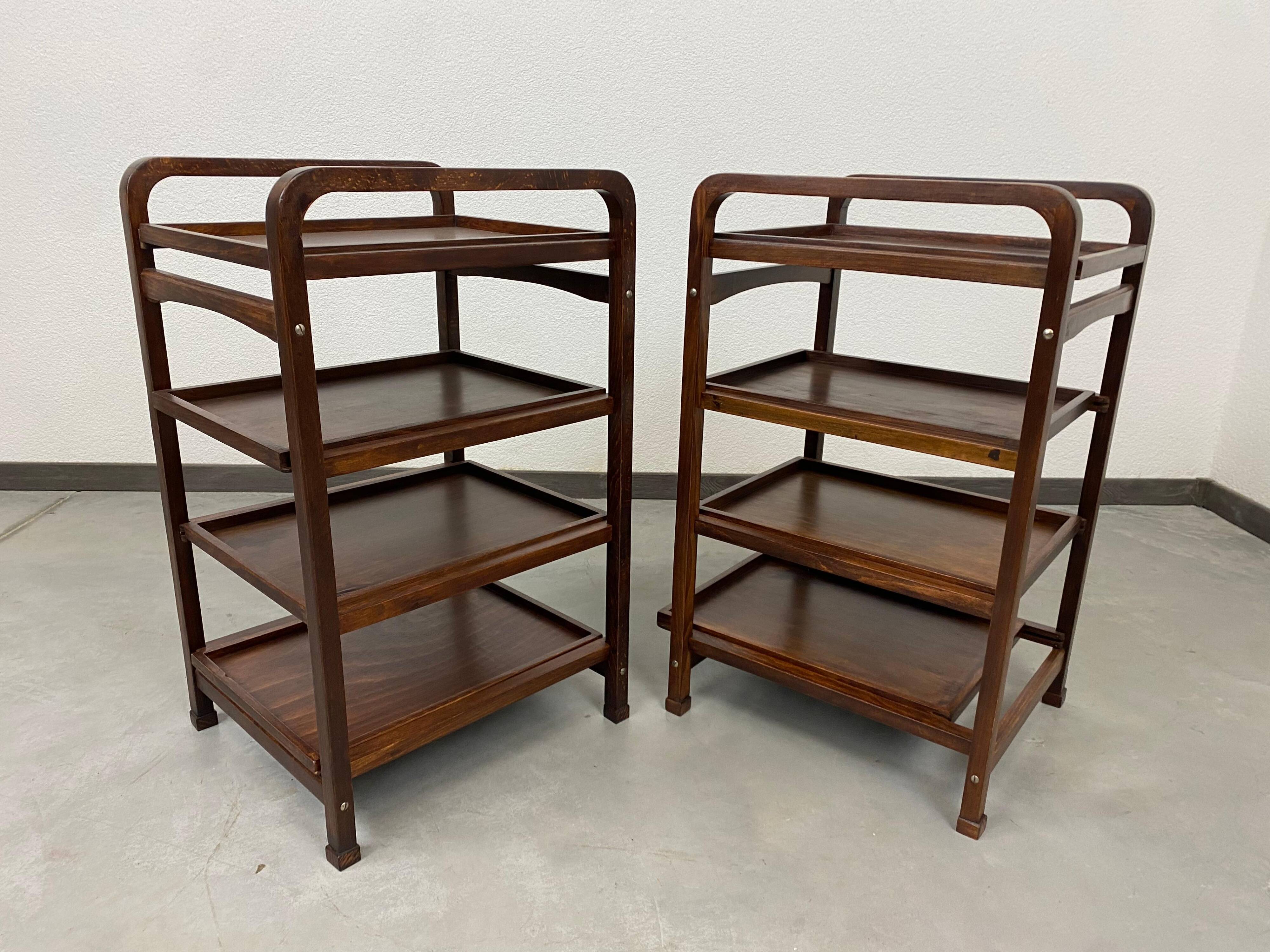 Thonet shelves