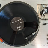 AKAI AP-006 Turntable