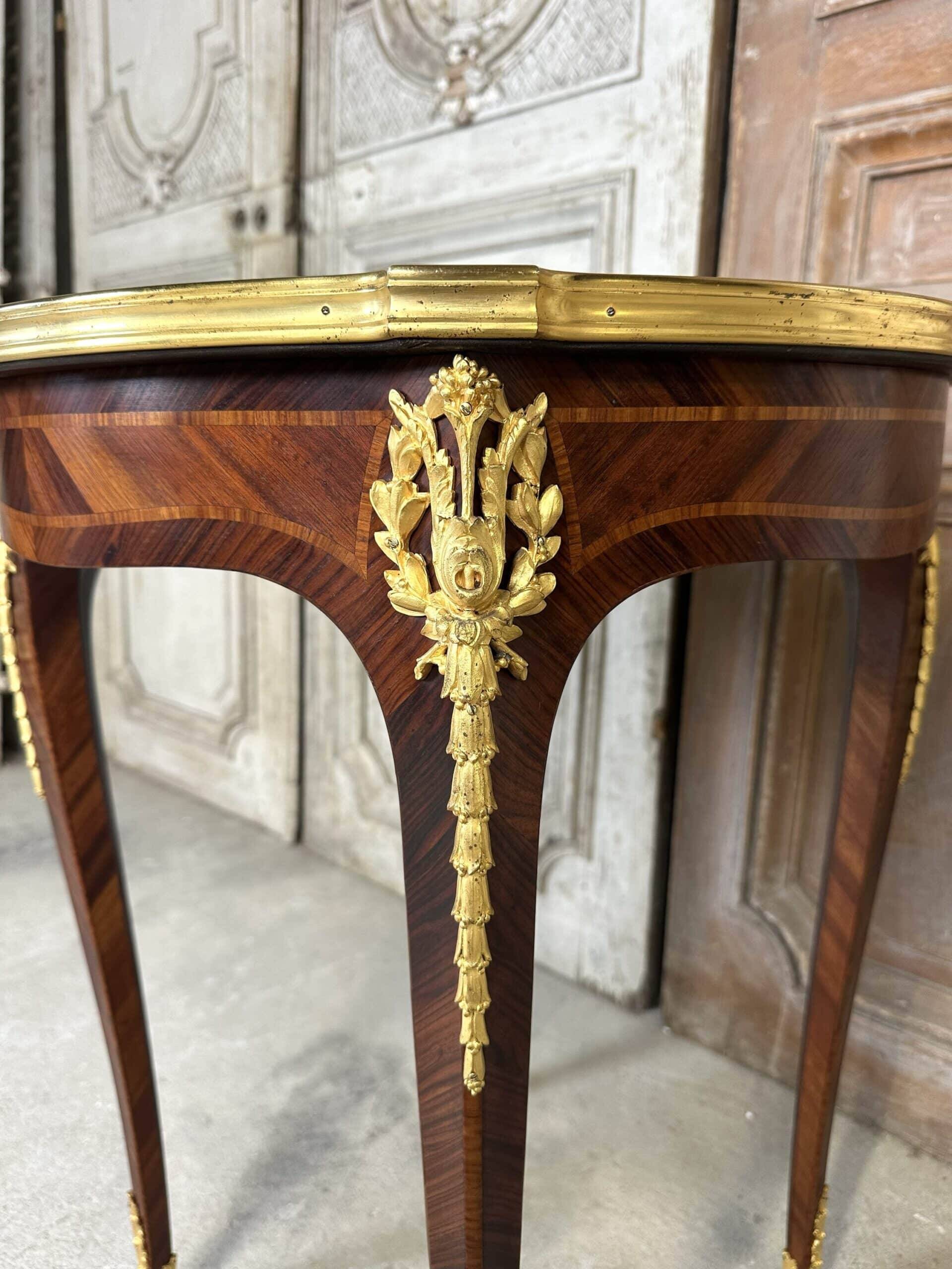 Napoleon III style gueridon from the late 19th century.