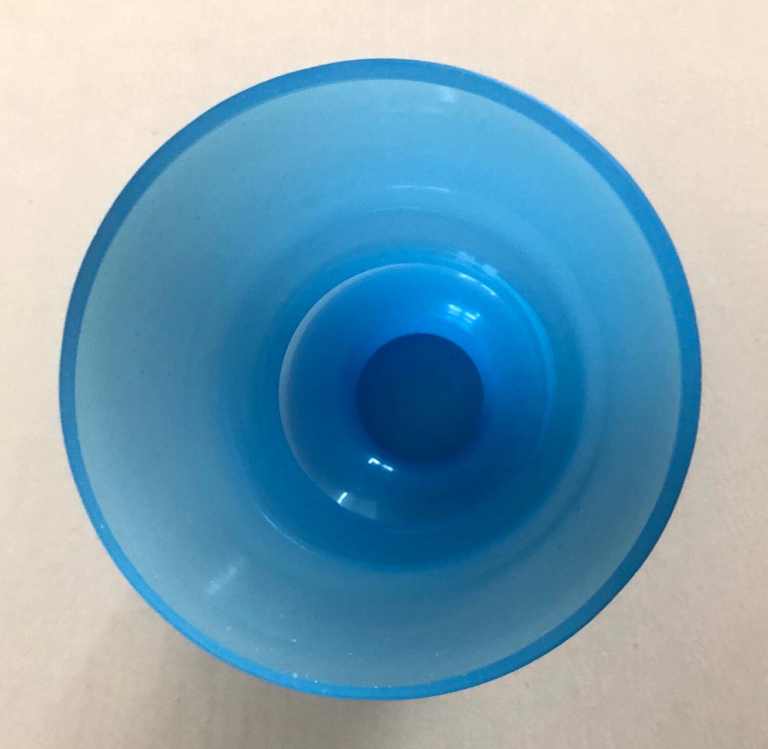 Vase opaline