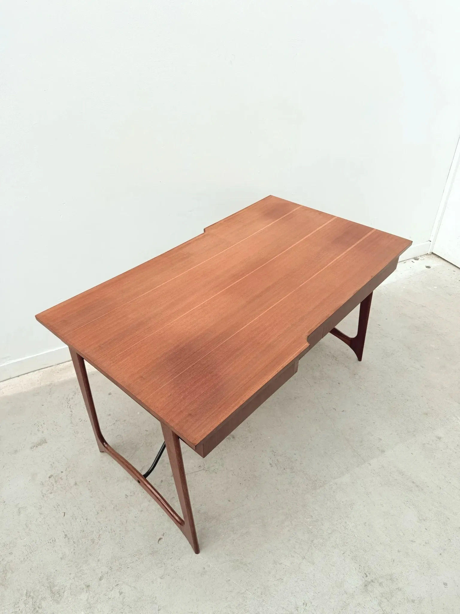 Scandinavian style desk in teak and brass, 1950.
