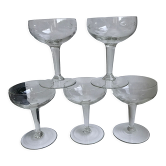 Lot de 5 coupes à champagne en cristal gravé années 50