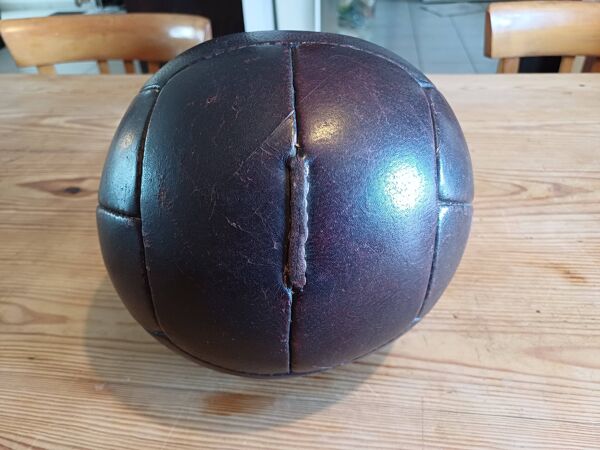 Ballon de Foot ancien en cuir