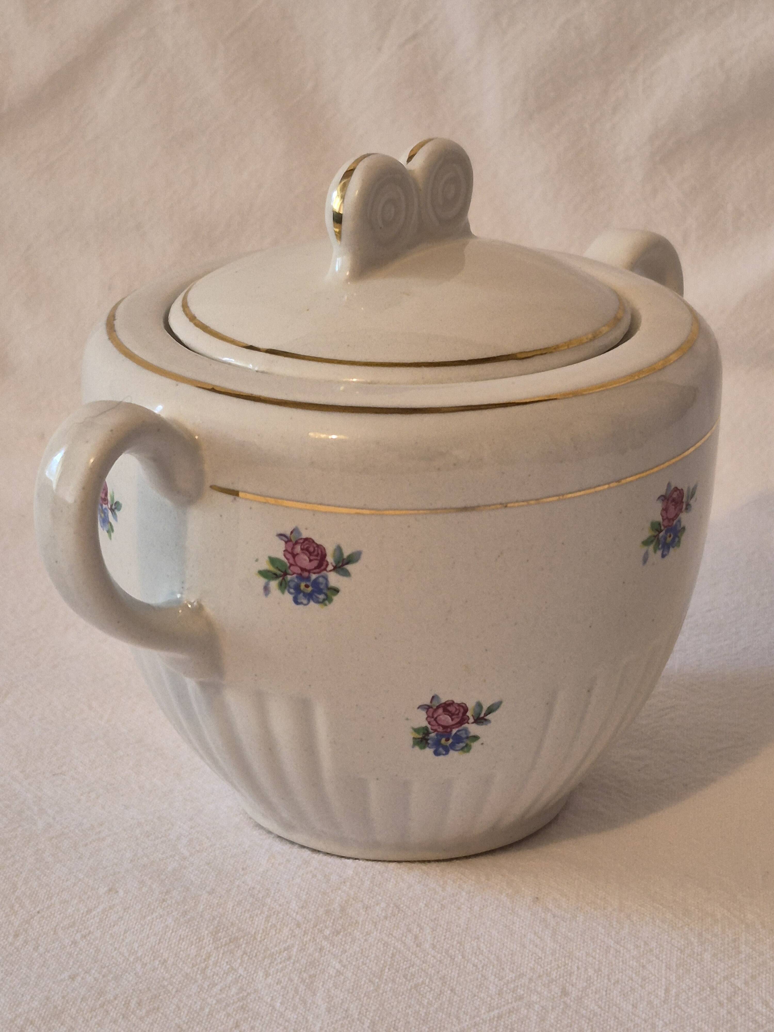 Covered sugar bowl half-porcelain Lunéville Keller and Guerin A587