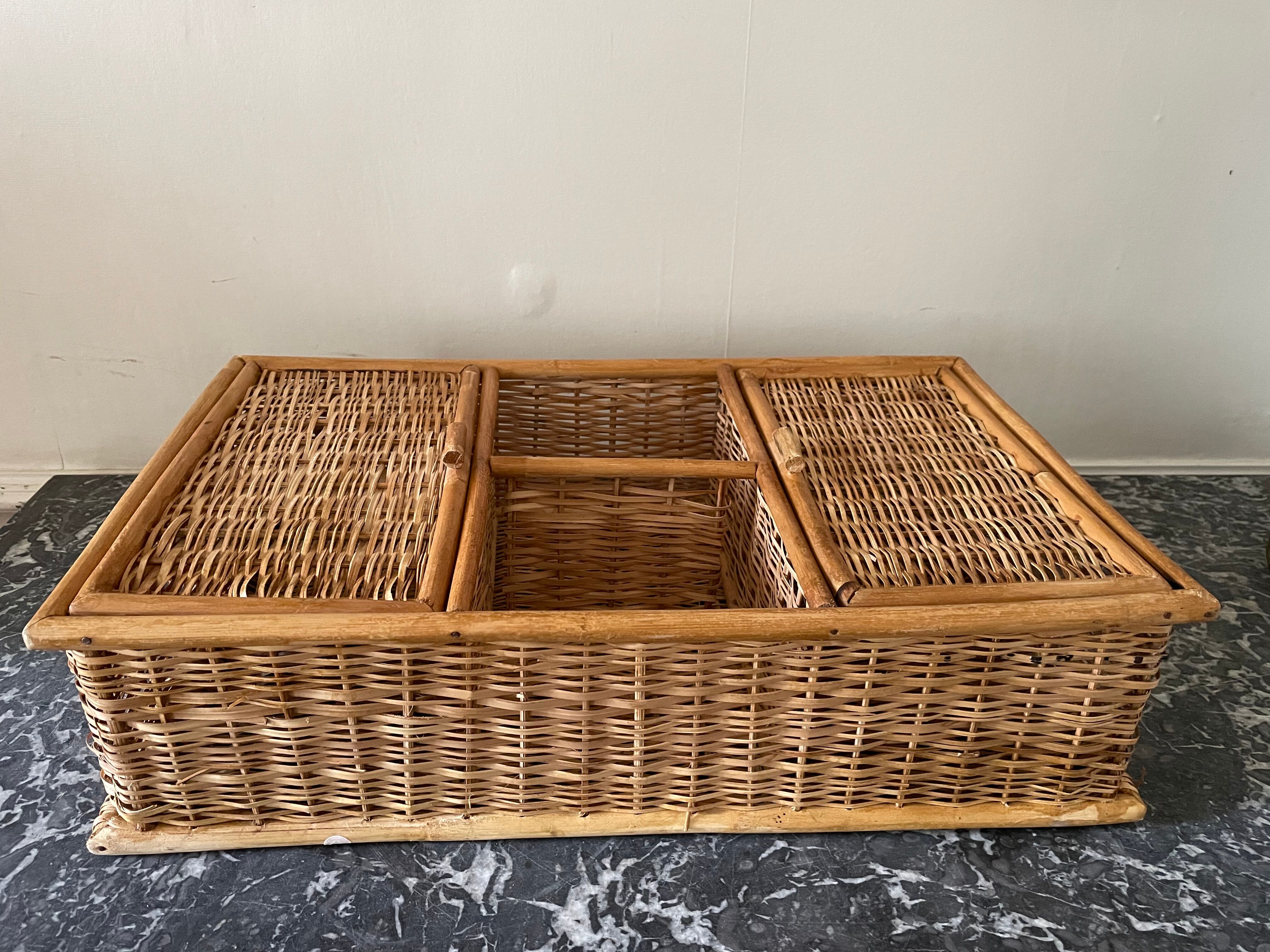 Bamboo and rattan shelf 2 doors