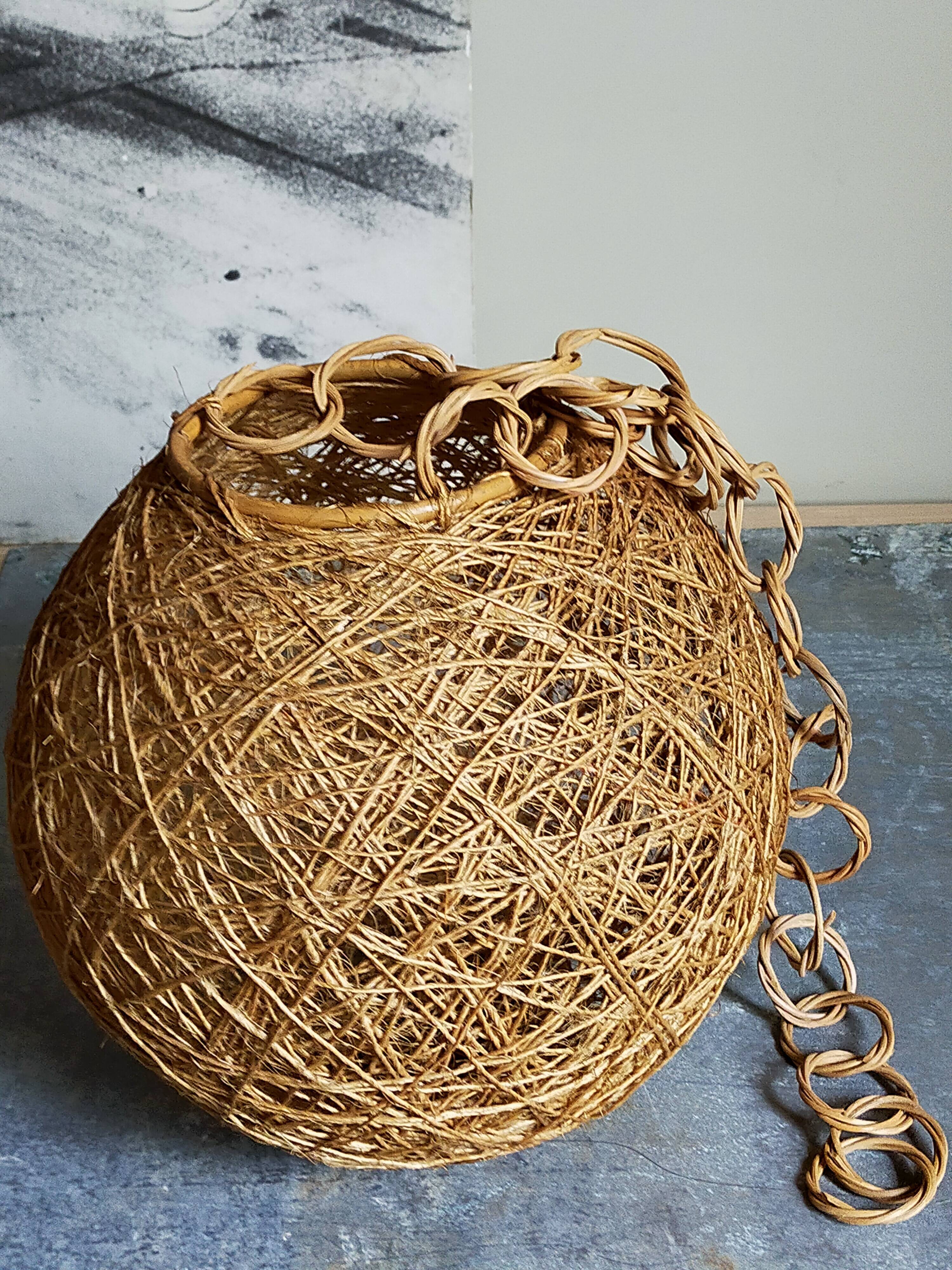 Lampshade suspension vintage wicker ball and natural string