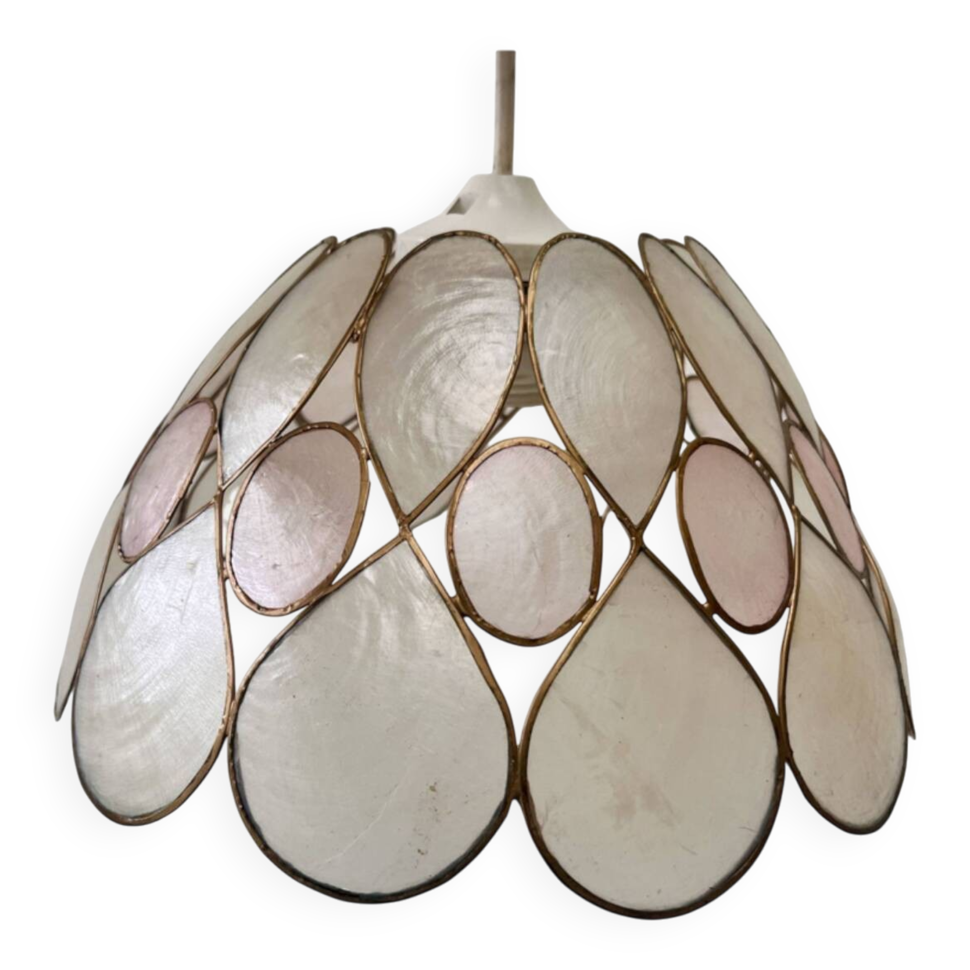 Mother-of-pearl "Petals" pink pendant