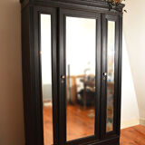Armoire noire à miroirs