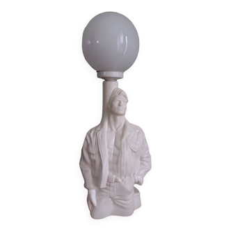 Lampe buste homme et globe opaline