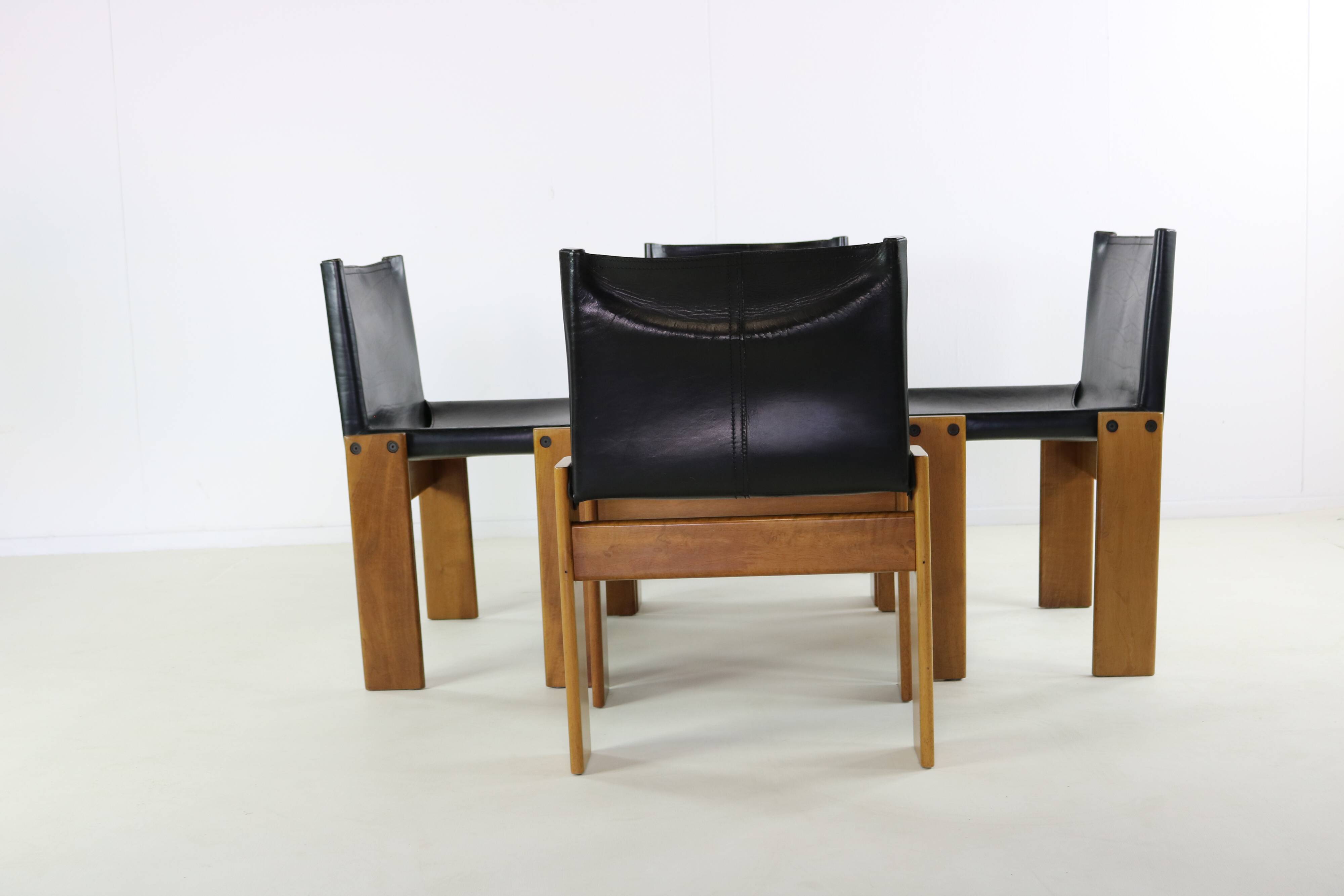 Set of four Italian design dining chairs by Afra & Tobia Scarpa for Molteni