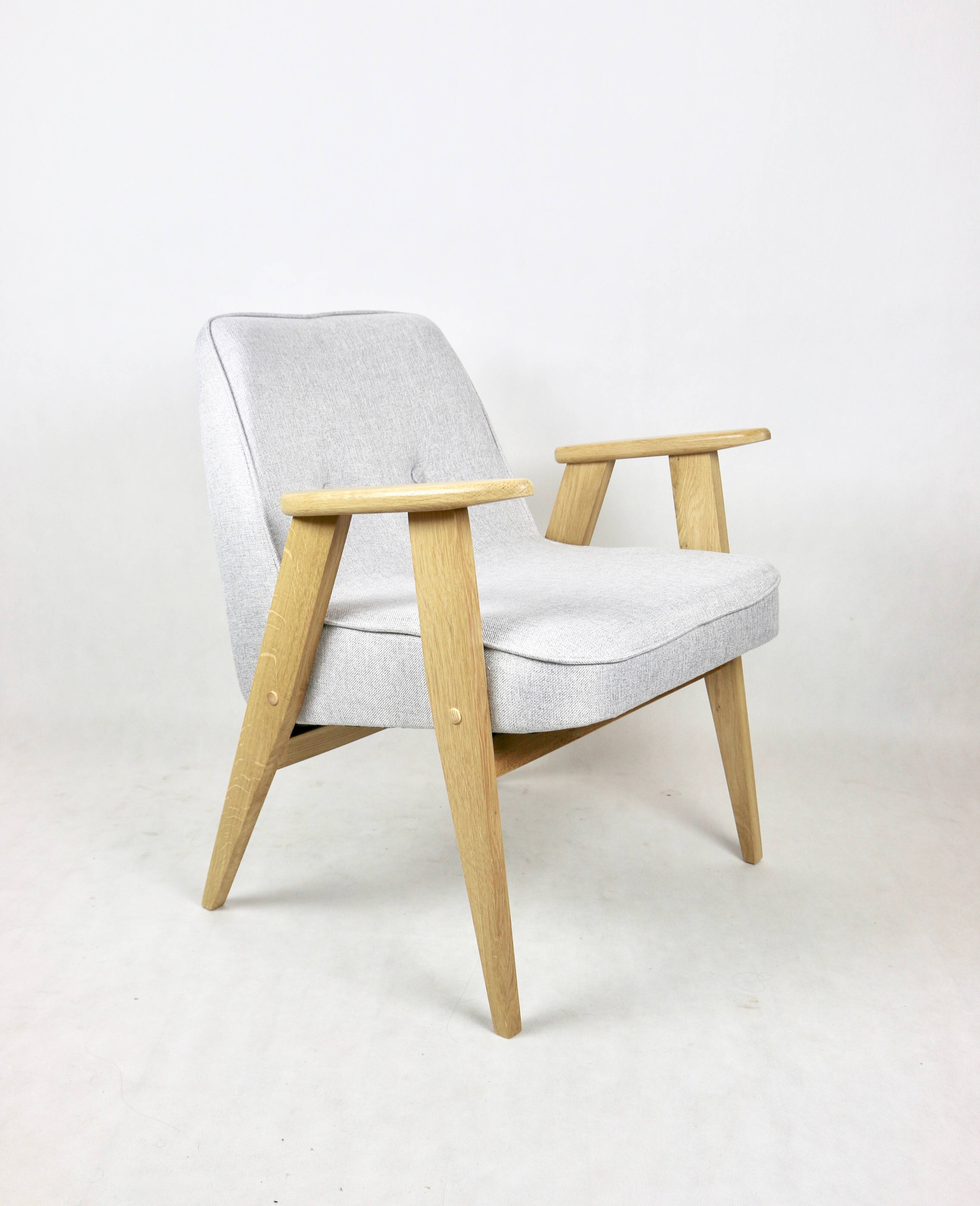 Fauteuil Modèle 366 Bouclé Beige par Józef Chierowski, 1970s