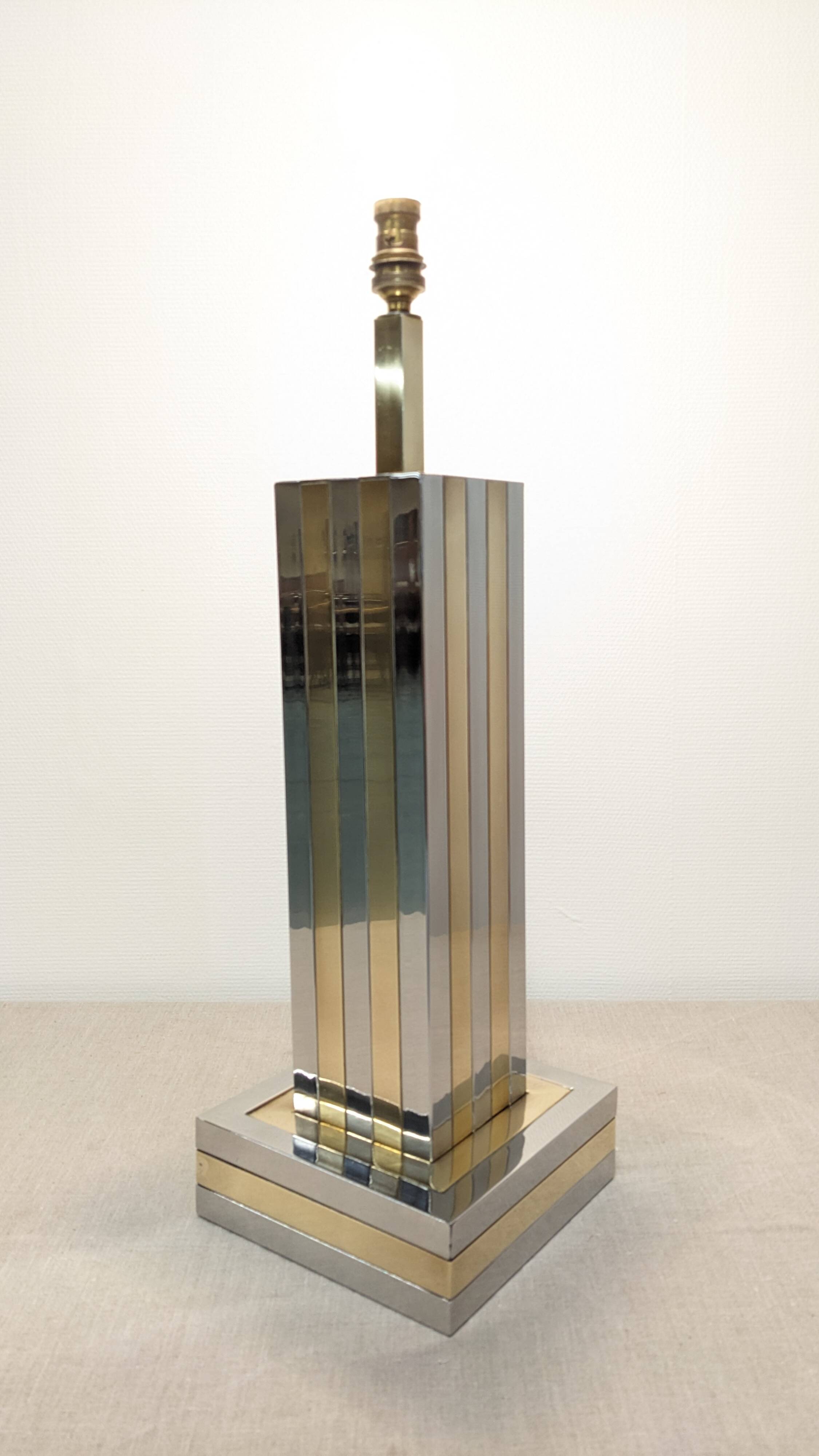 Hollywood Regency lamp base in brass by Roméo Rega, Italy circa 1970.