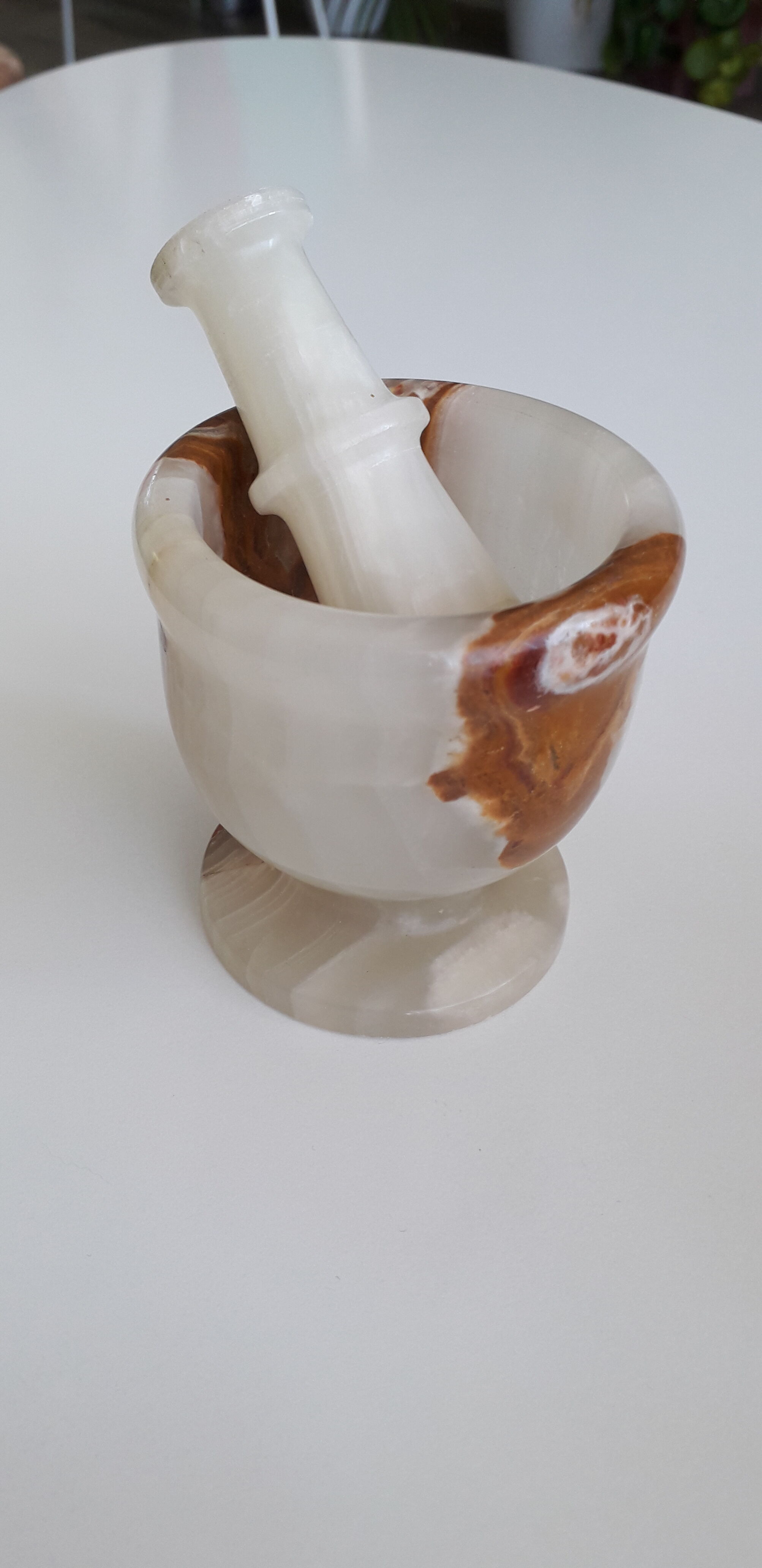 Onyx pestle and mortar