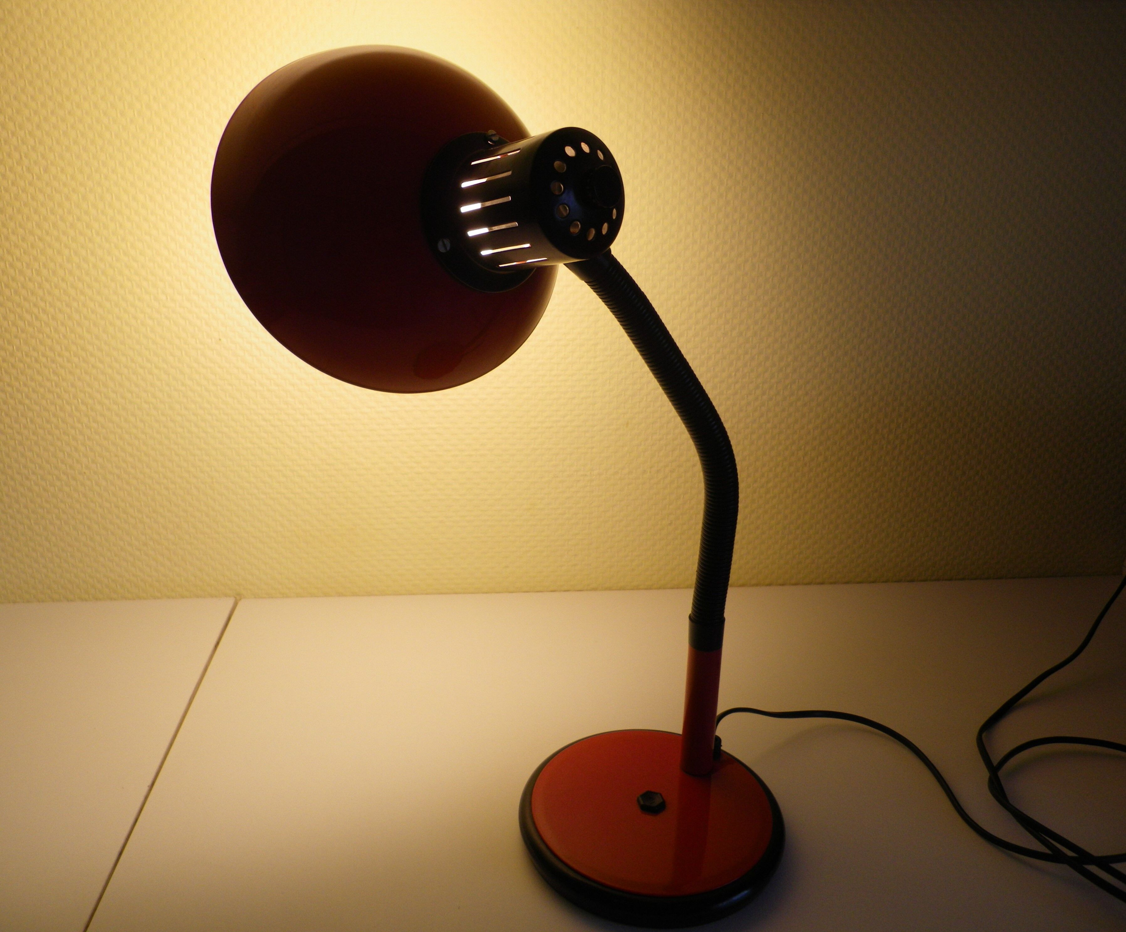 Design articulated lamp style Italian 1970s
