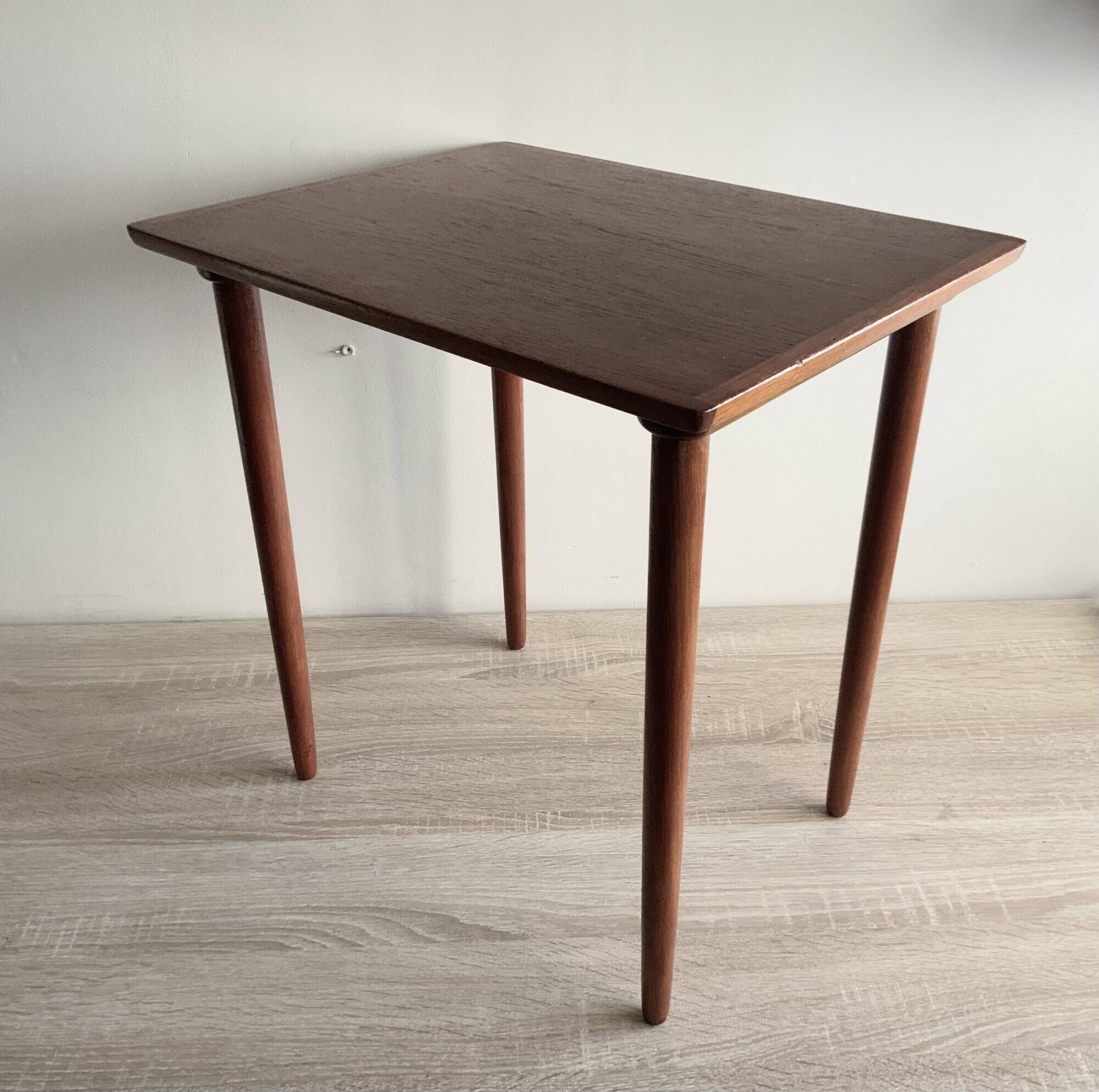Table d'appoint en teck danois vintage des années 1960