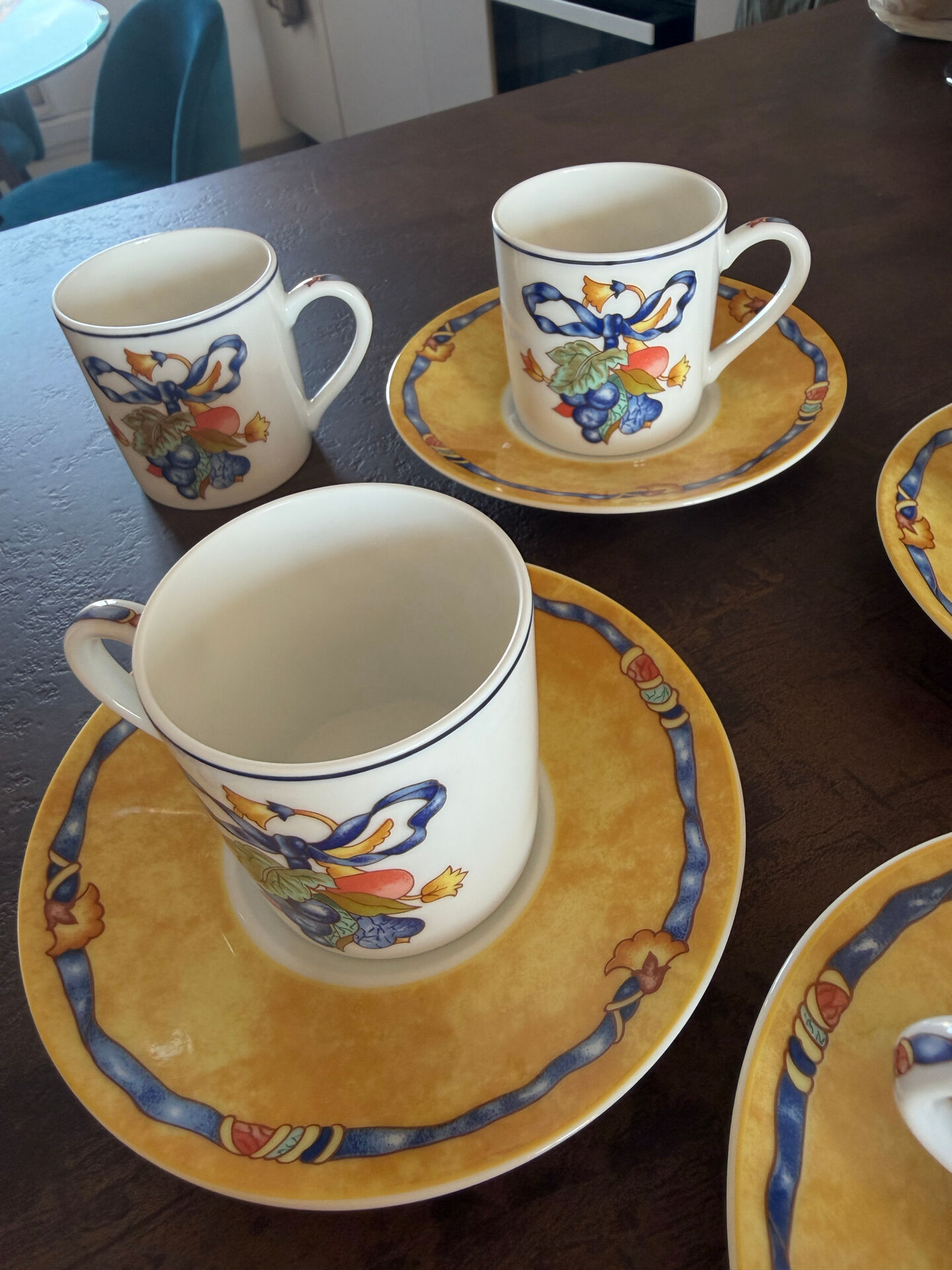 Bernardaud Limoges Borghèse – 5 cups + 4 saucers in porcelain