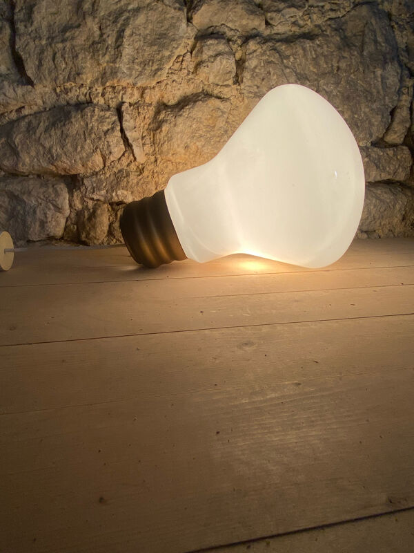 Suspension ampoule