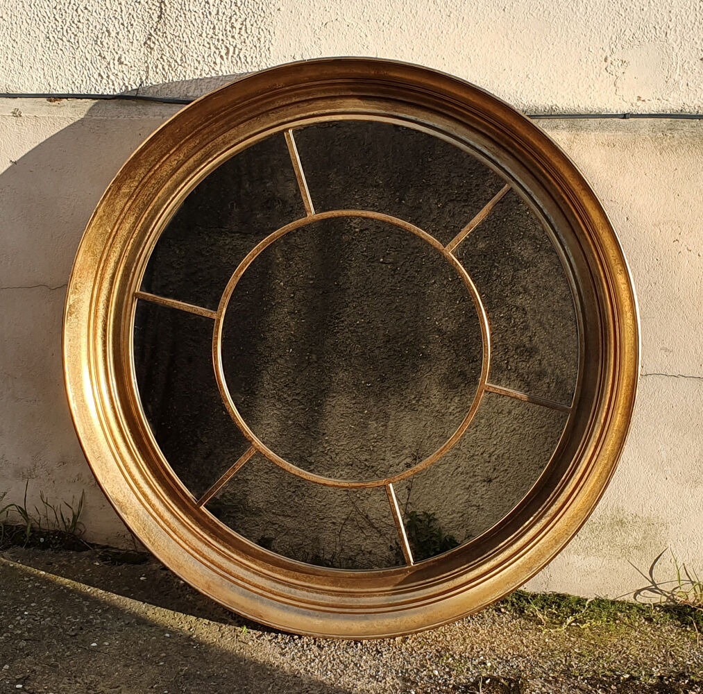 Miroir oeil de boeuf, Temerity Jones, Londres