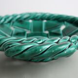 Green braided earthenware cut