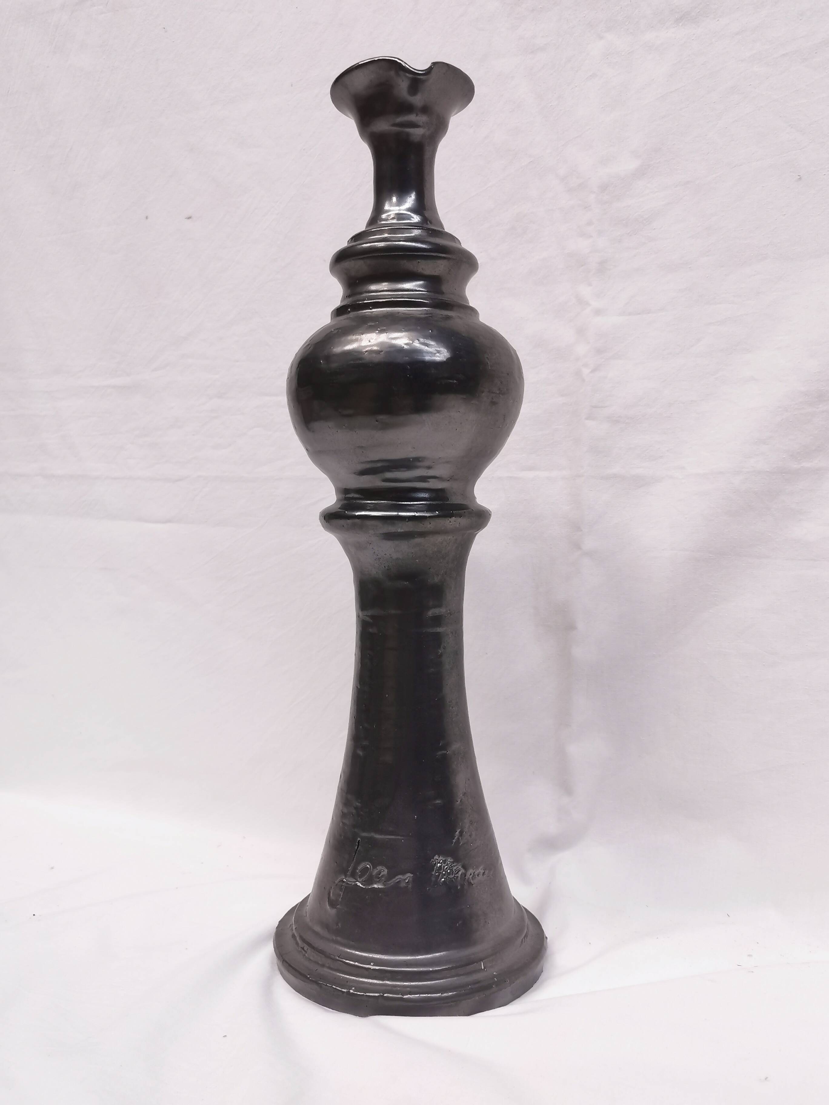 Grande aiguière / bougeoir, vase . céramique signée jean marais