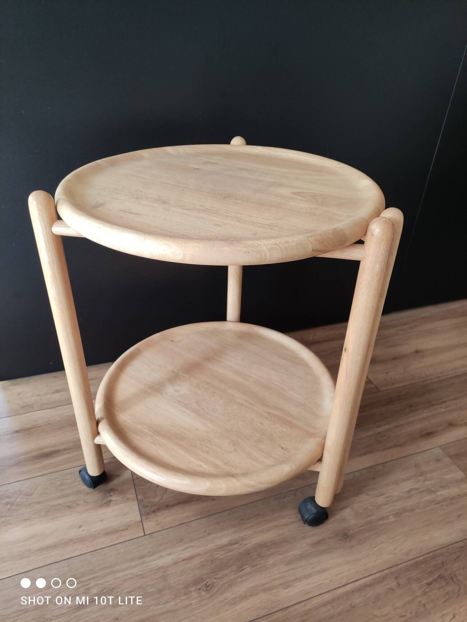 Vintage round service with foldable honey wooden wheels with 2 retractable trays (1 turn)