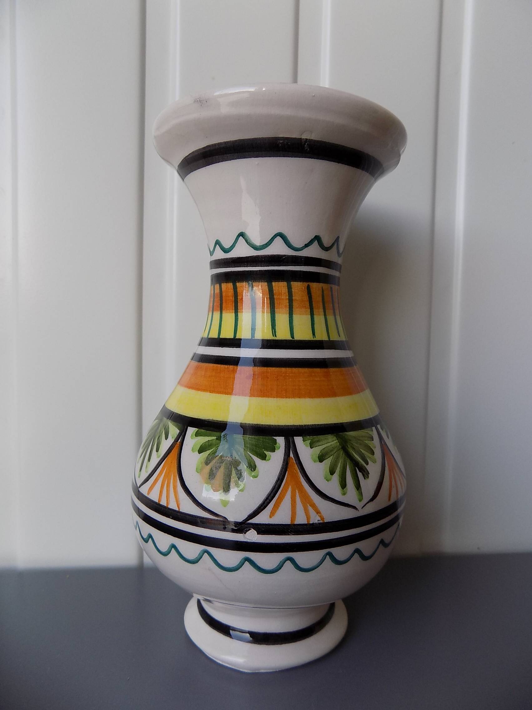 Earthenware vase with Breton decor (17 cm)