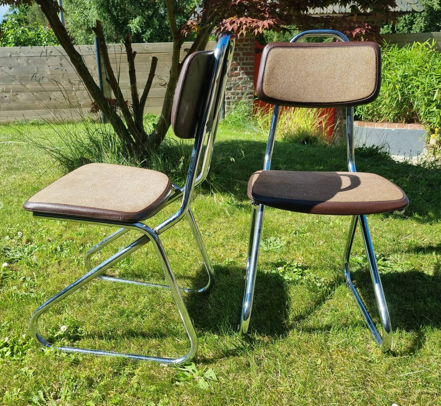 Soudexvinyl chairs