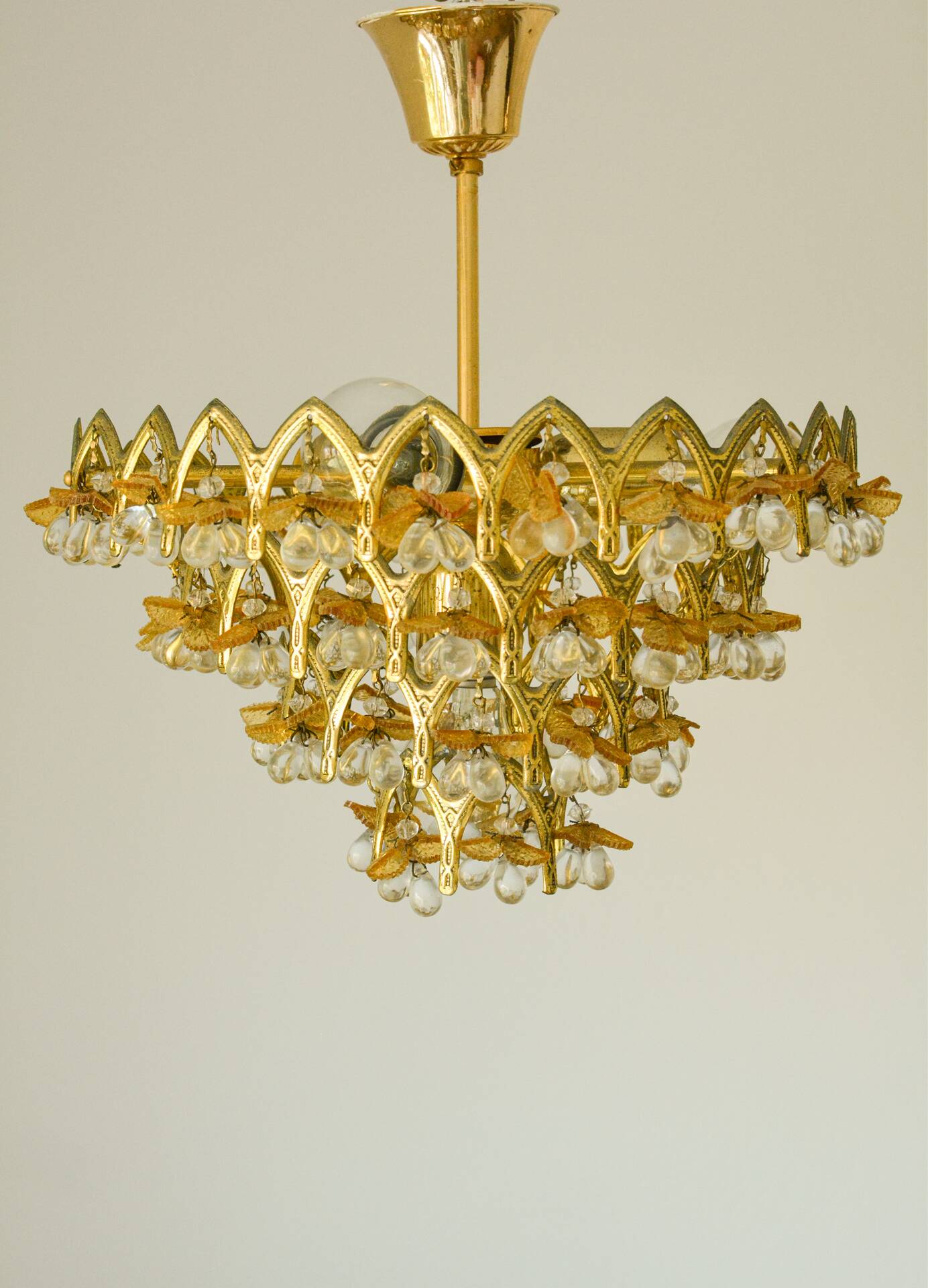 Vintage Murano glass chandelier with 58 fruits – gold metal