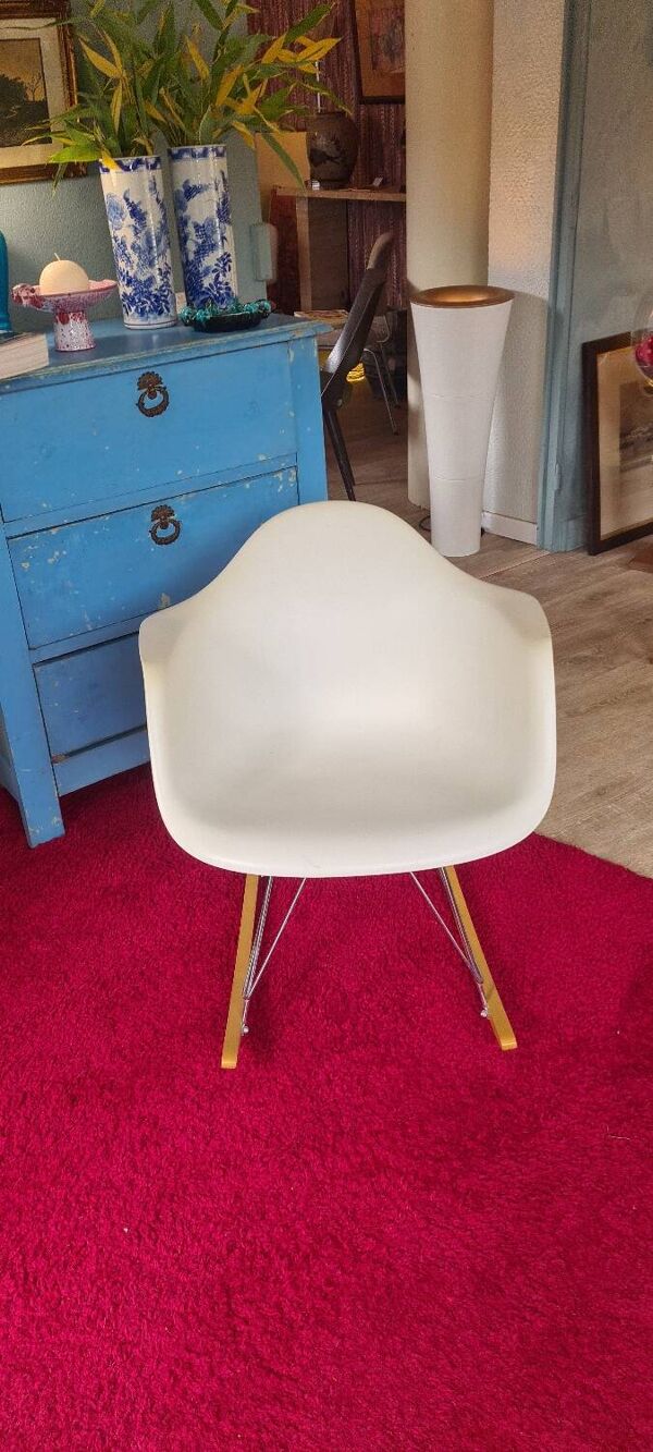 Rocking chair De Charles et Ray Eams ed vitra