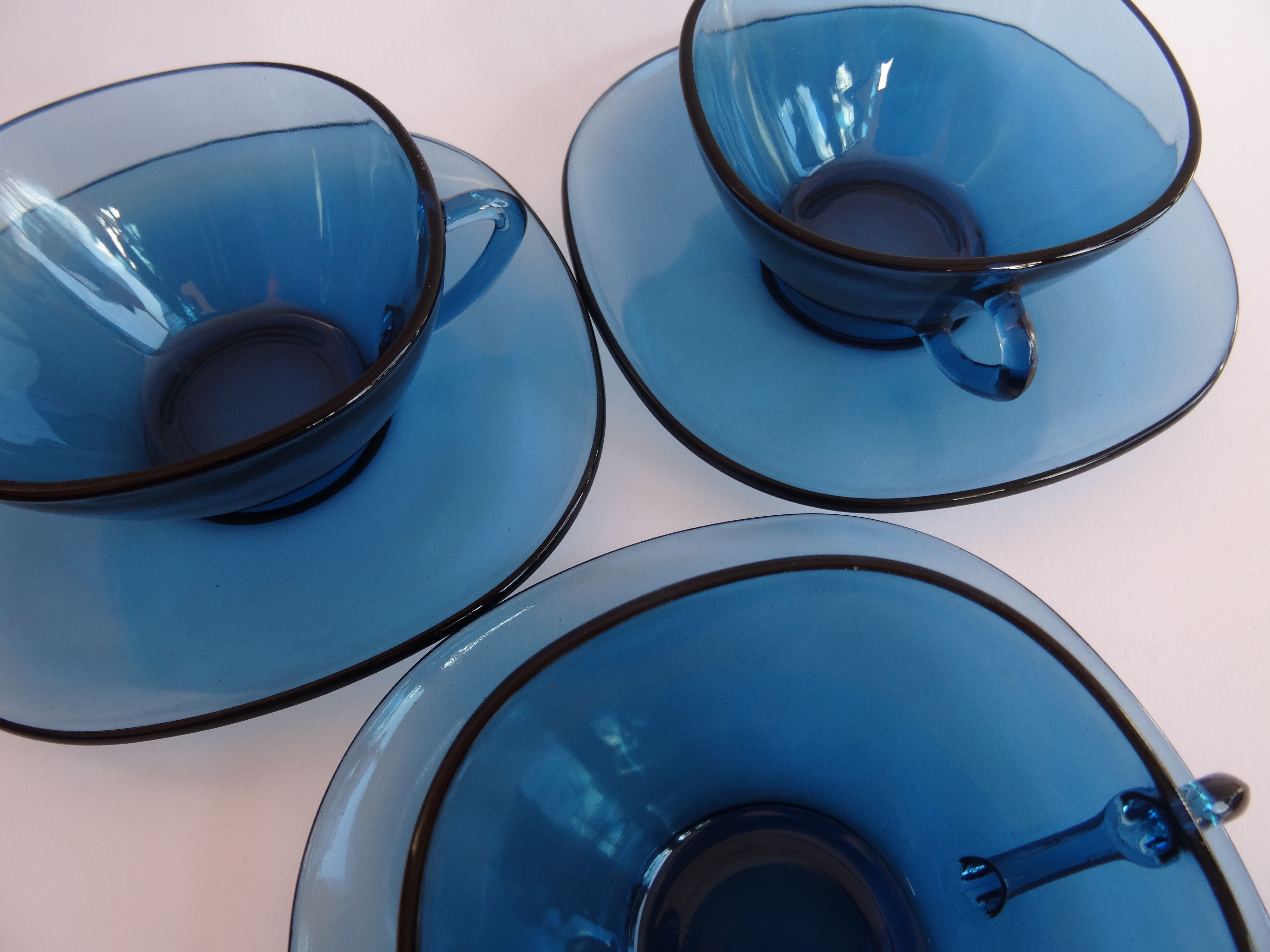 Tasses à café Vereco avec sous-tasses
