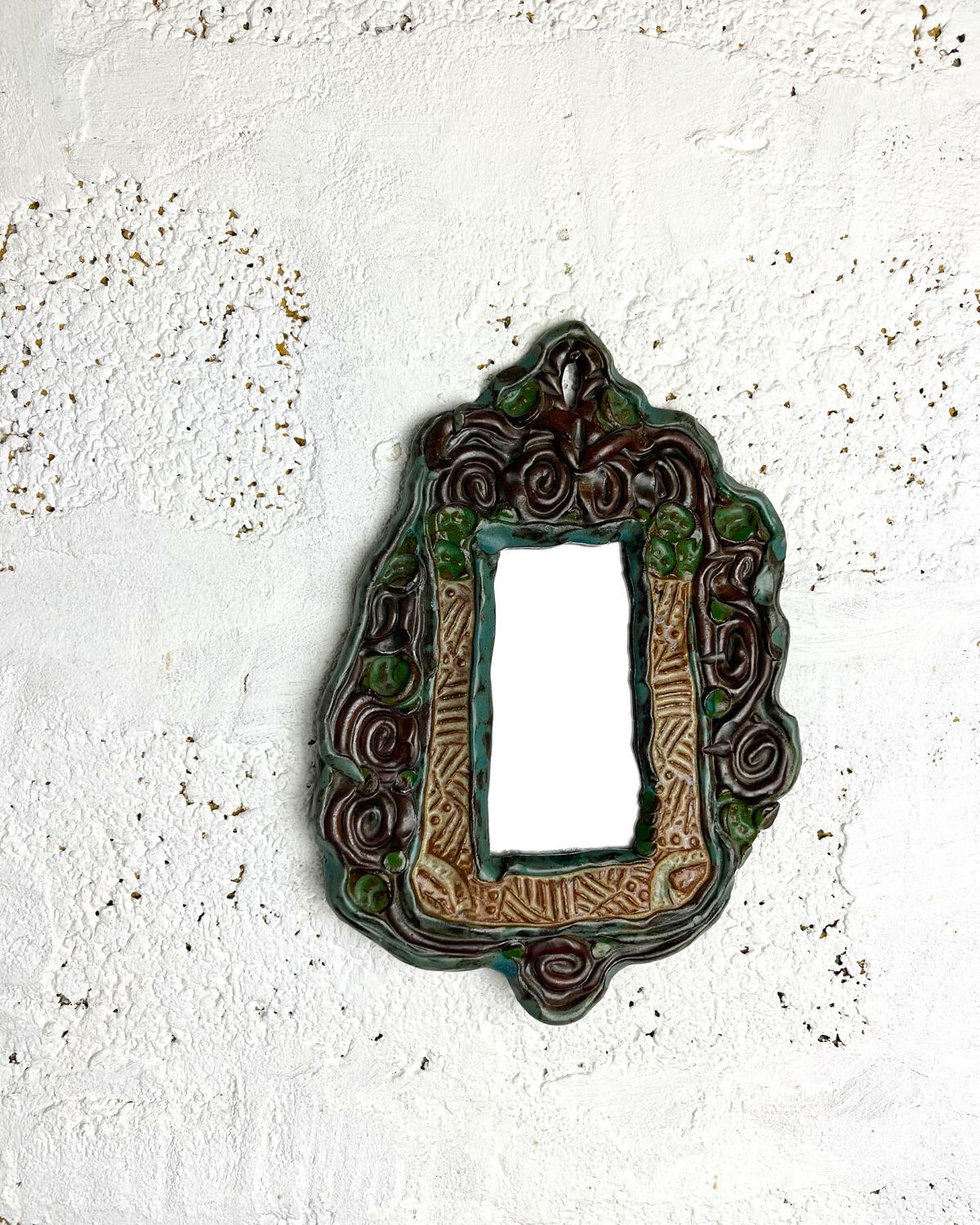 Anonymous ceramic mirror, 20x12 cm
