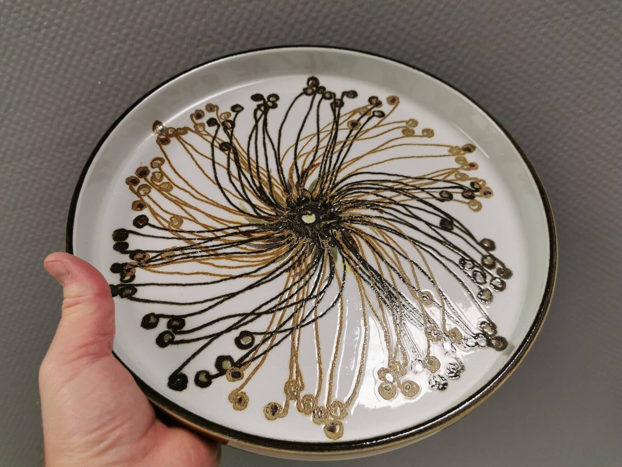 Royal Copenhagen Faience dish, designed by Ellen Malmer (EM) 1960s Denmark