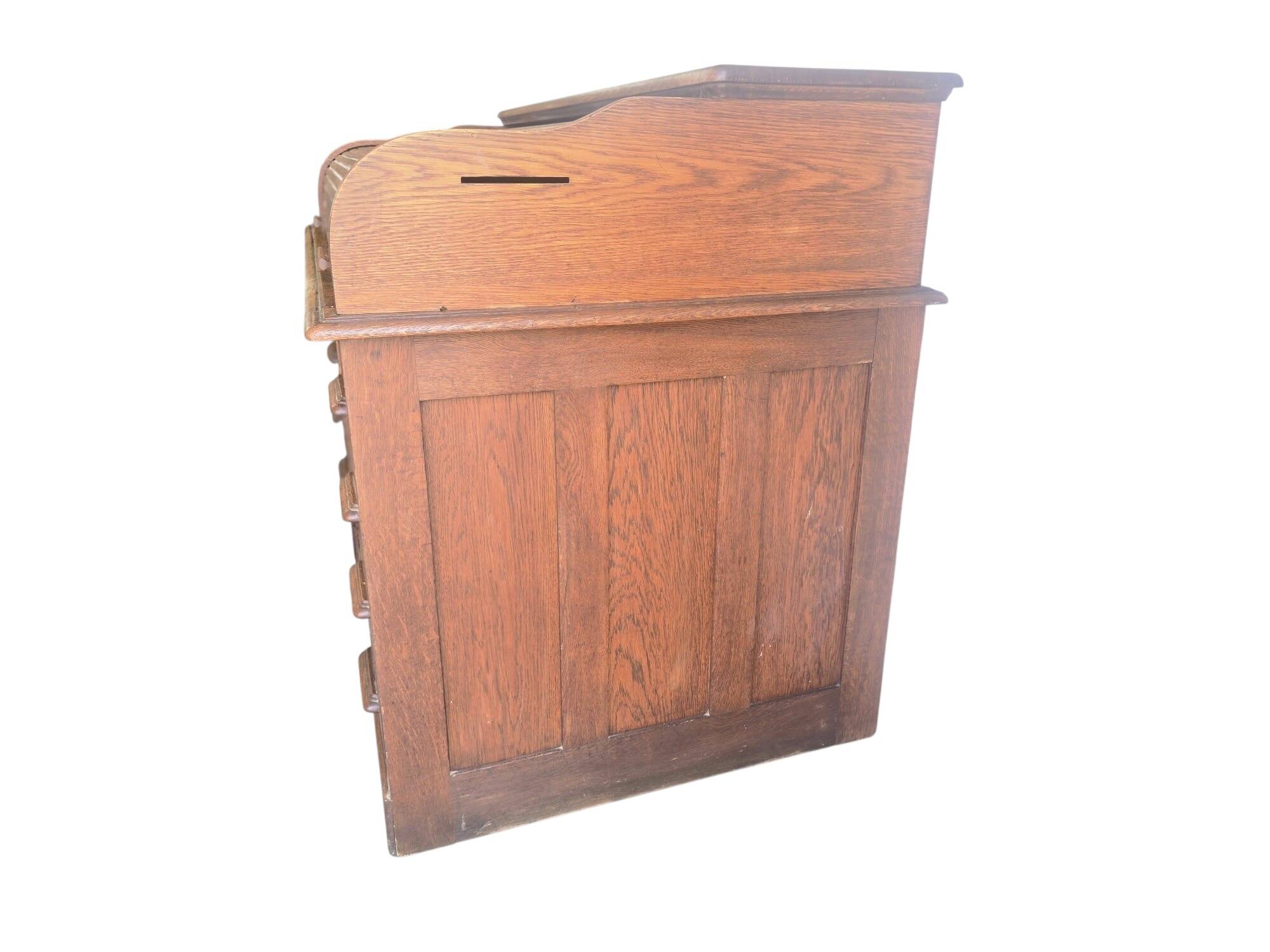 Bureau américain vintage en bois avec porte à volet