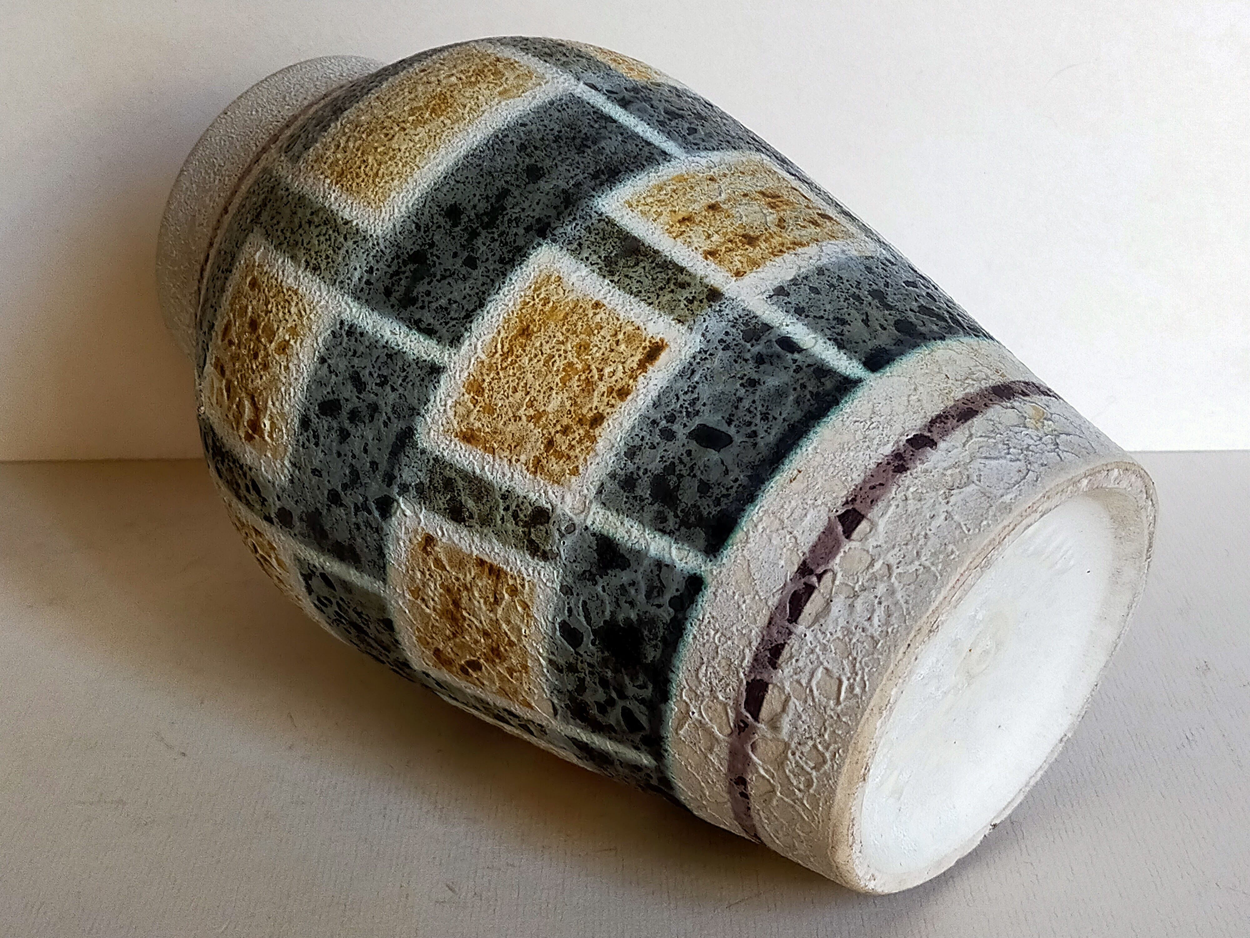 West-Germany vintage ceramic vase washes with graphic pattern