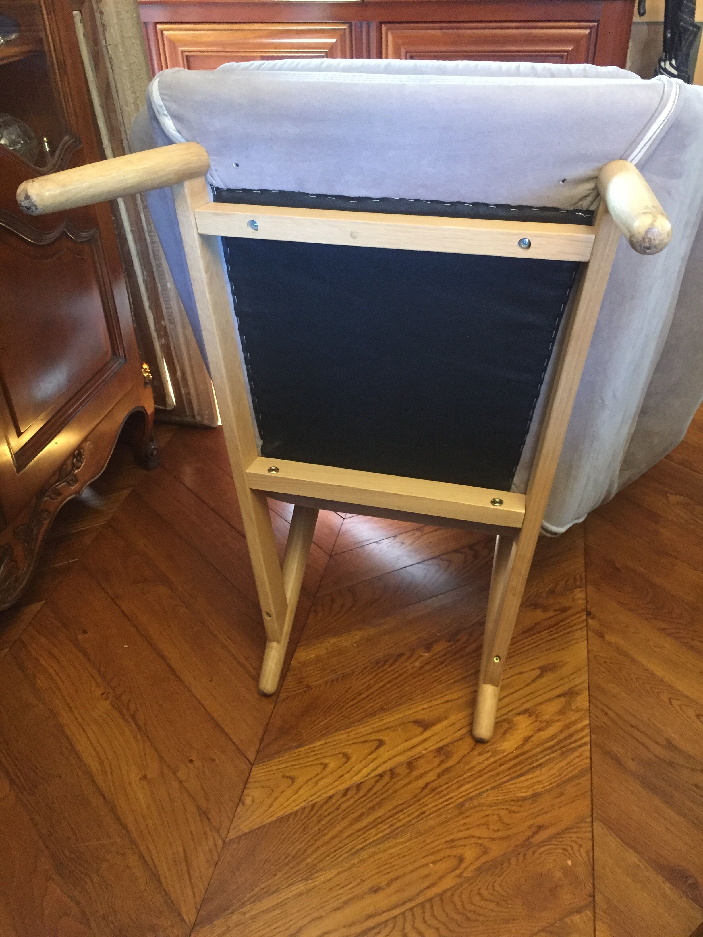 Hamilton chair