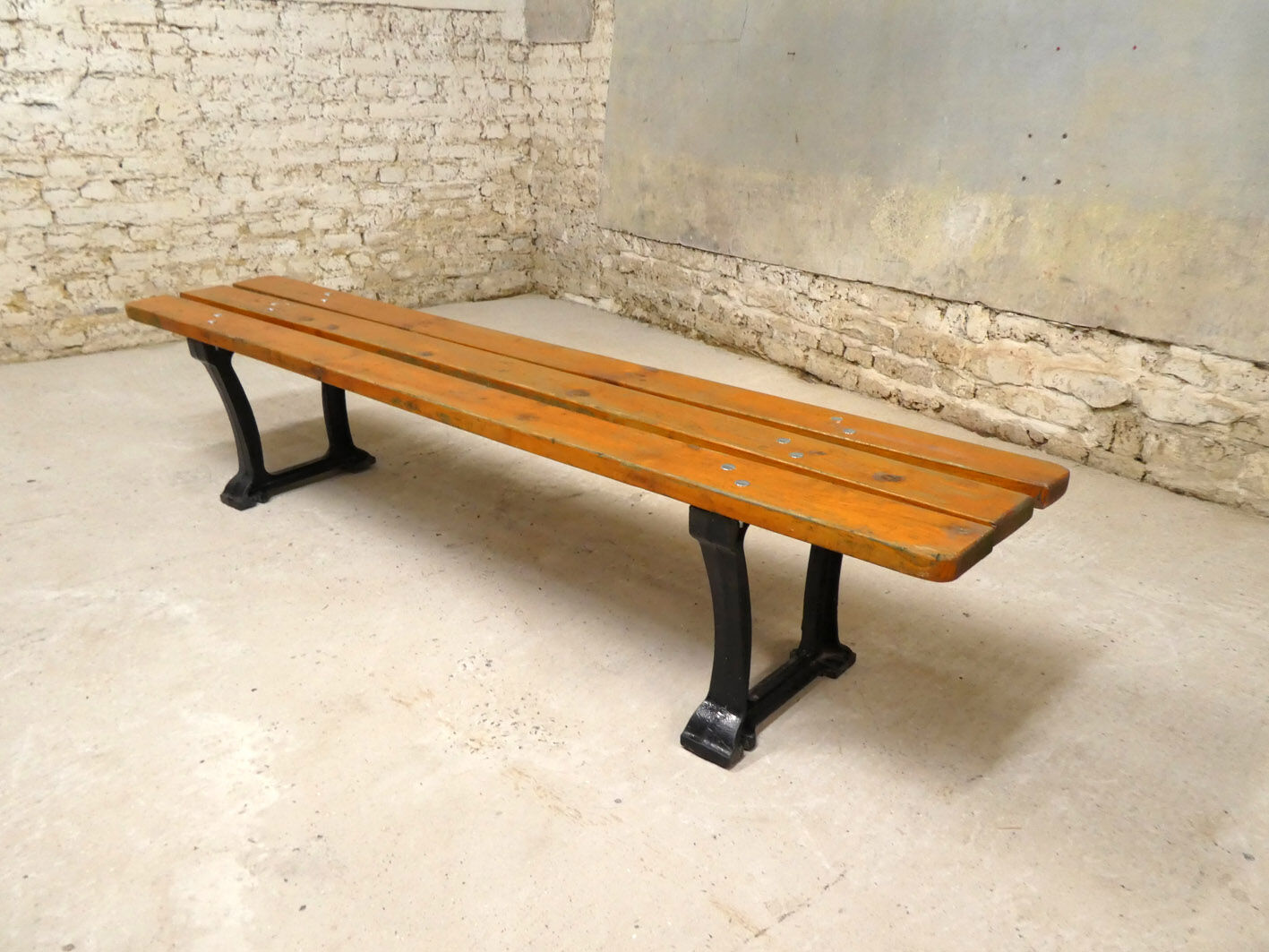Old wooden-metal bench