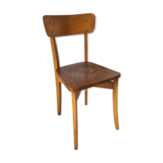 Chaise de bistrot gravée en hêtre