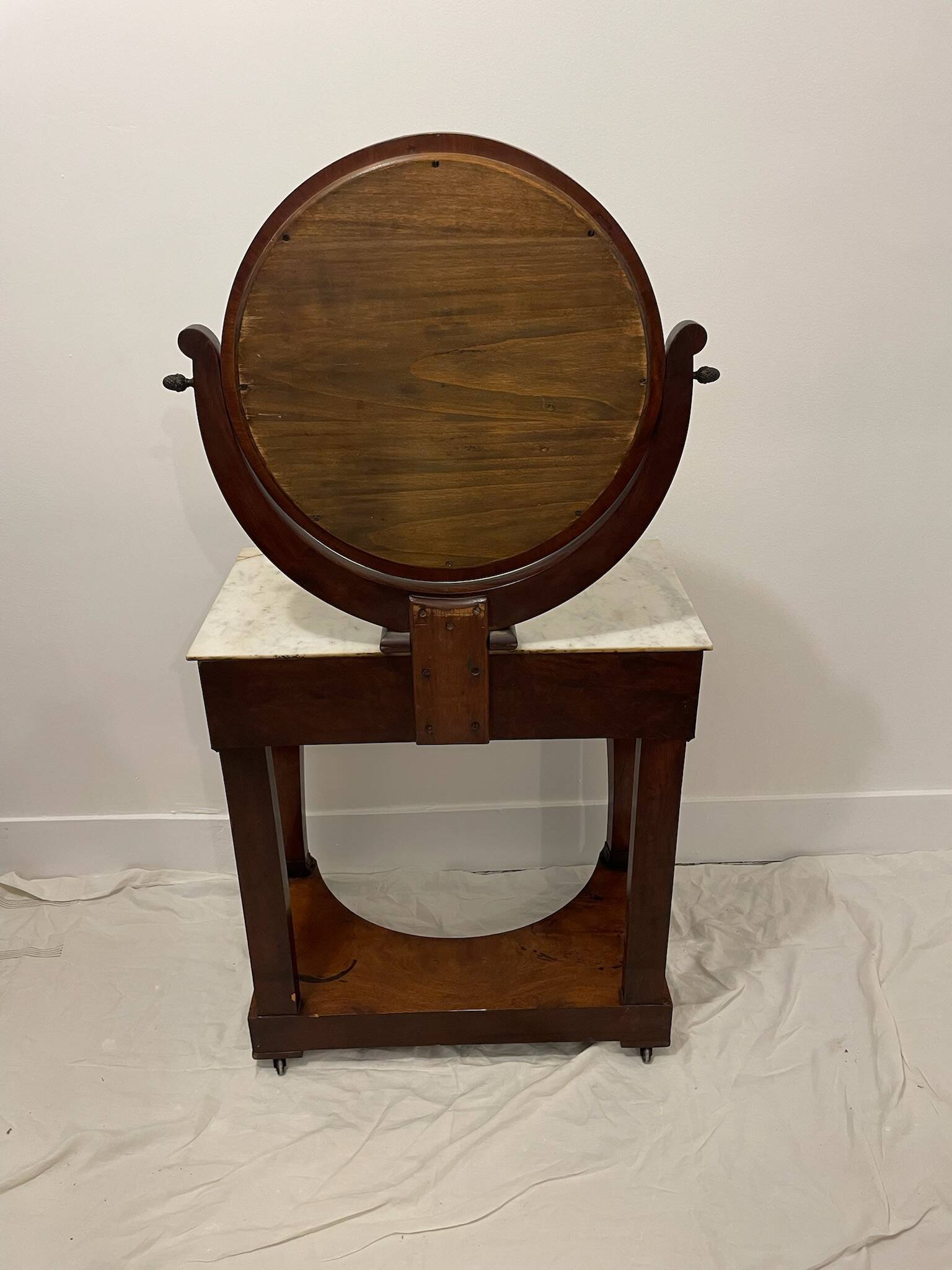 Mahogany dressing table, Empire style (early 19th century)