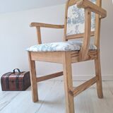 Chair / Armchair in solid wood and blue toile de Jouy
